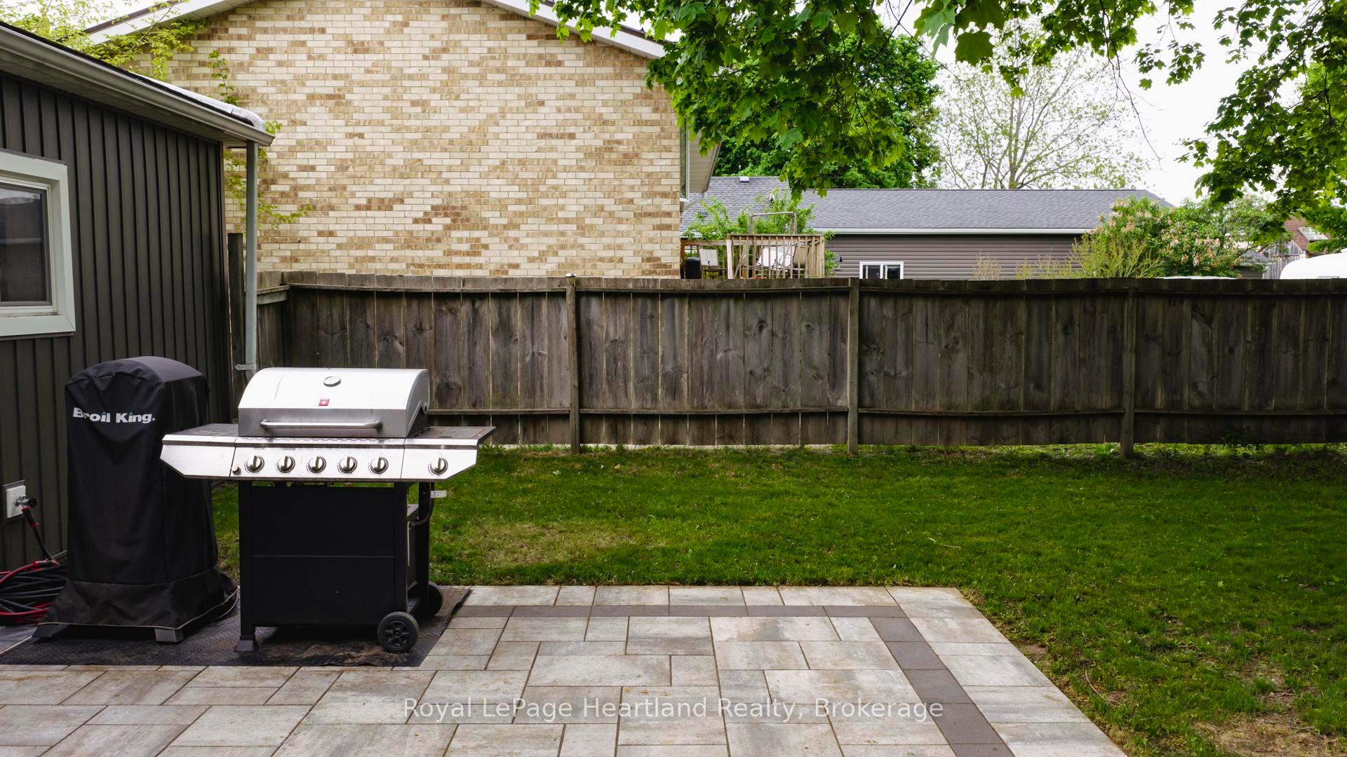 Photo 40 of 137 Palmerston Street, Goderich, Goderich (Town) — HOMEH
