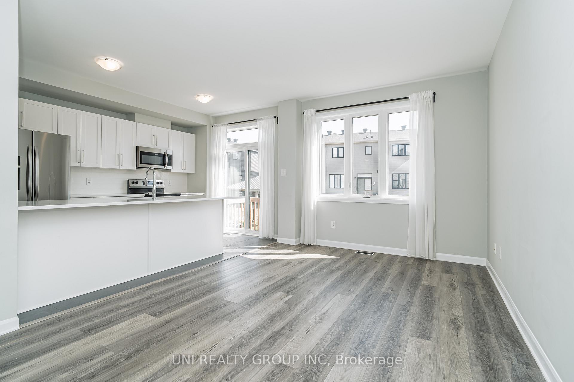 Photo 13 of 741 Cashmere Terrace, Ottawa, Barrhaven - Heritage Park — HOMEH