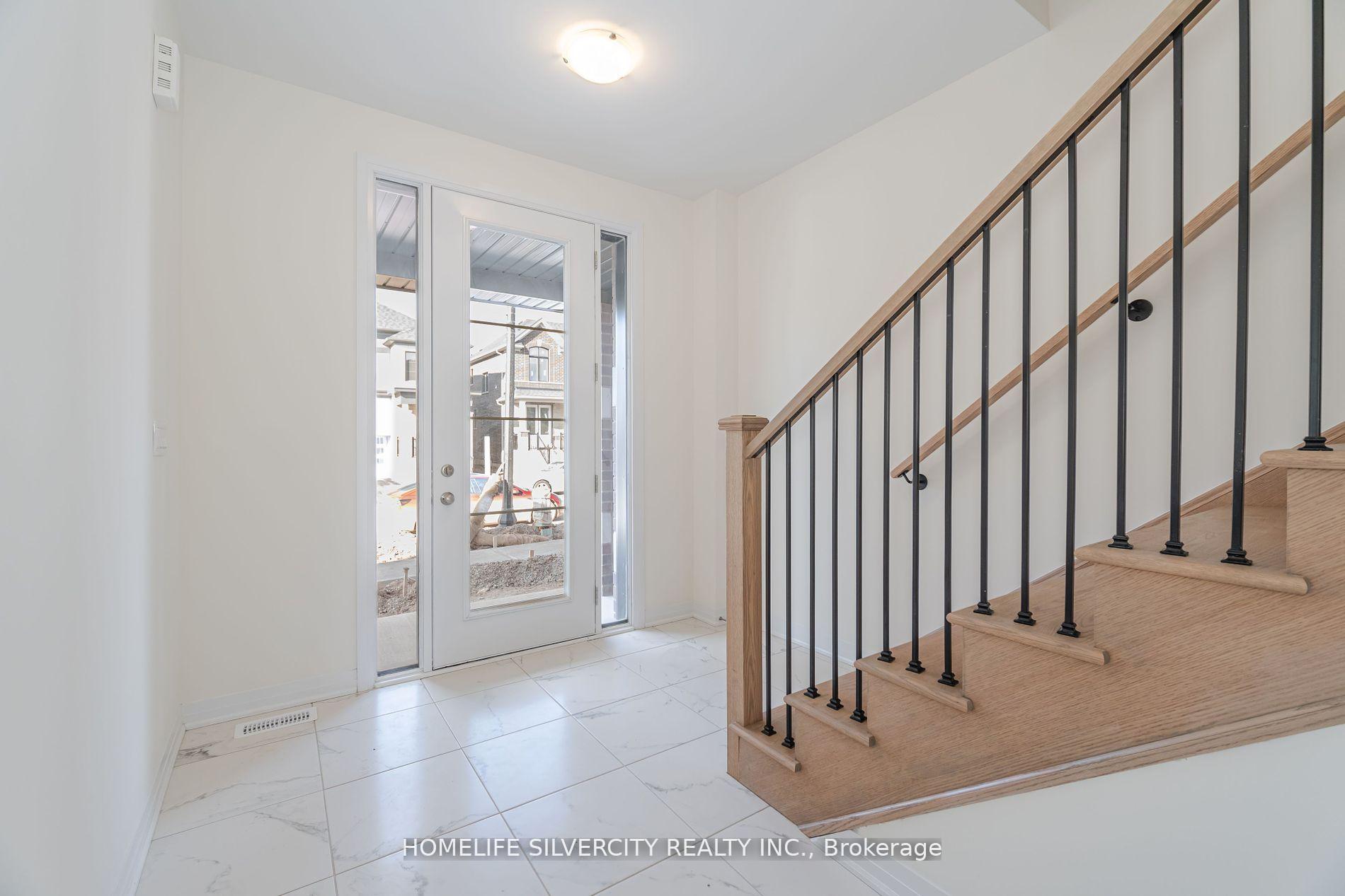 Photo 3 of 19 Gibson Drive N, Erin — HOMEH