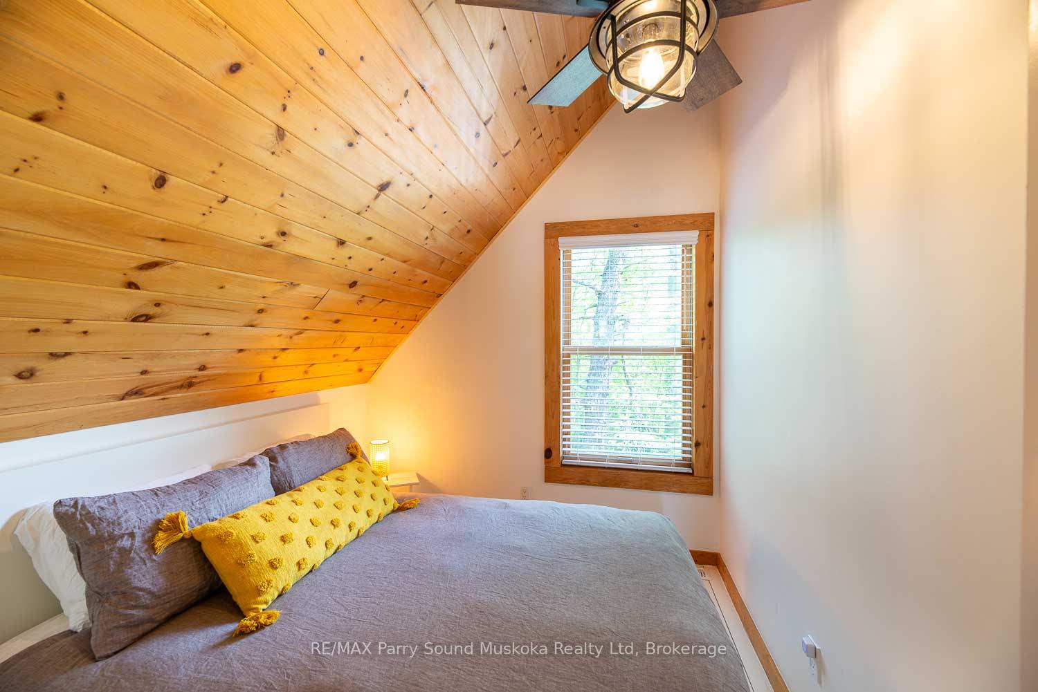 Photo 11 of 95 Pettit Lane, Kearney — HOMEH