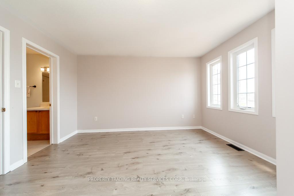 Photo 8 of 45 Ridwell Street, Barrie, Edgehill Drive — HOMEH