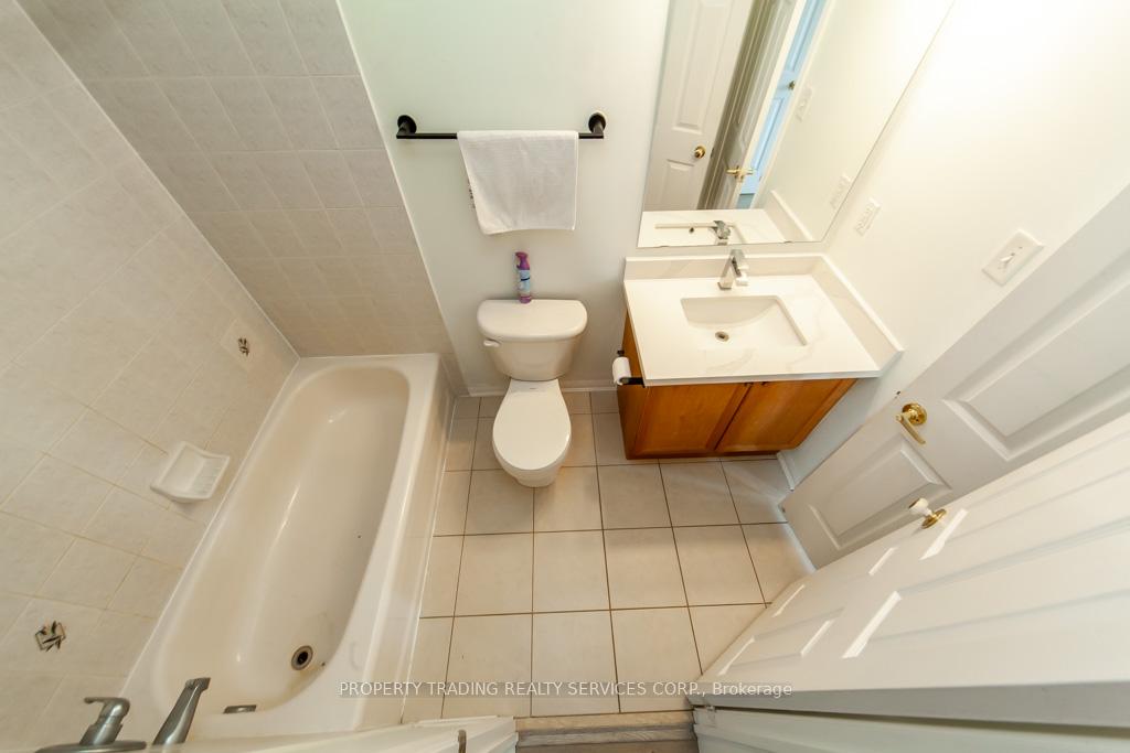 Photo 17 of 45 Ridwell Street, Barrie, Edgehill Drive — HOMEH
