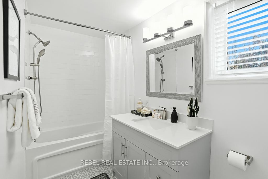 Photo 24 of 738 Spragge Crescent, Cobourg — HOMEH