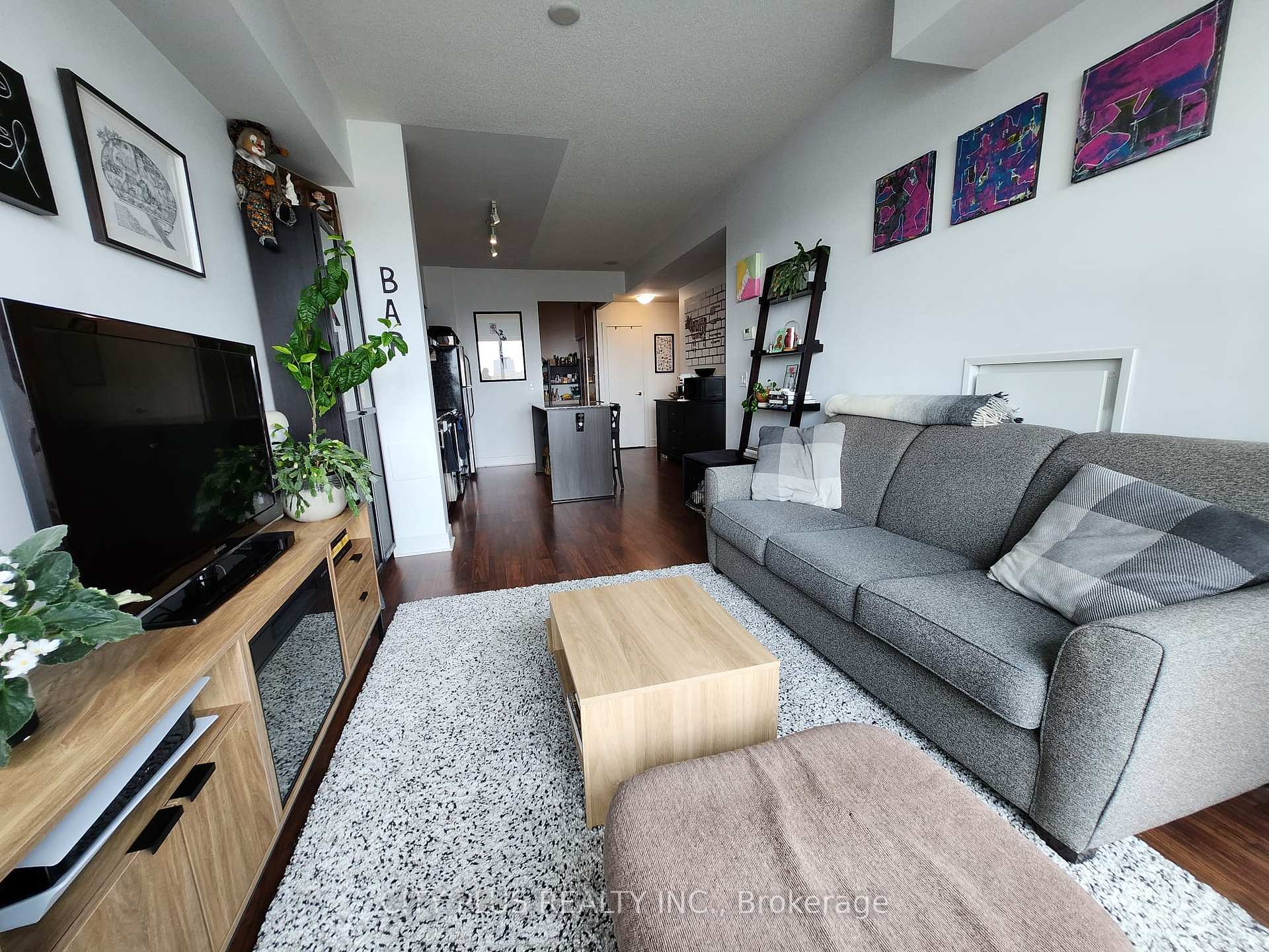 Photo 5 of Unit 610, 35 Brian Peck Crescent, Toronto, Thorncliffe Park — HOMEH