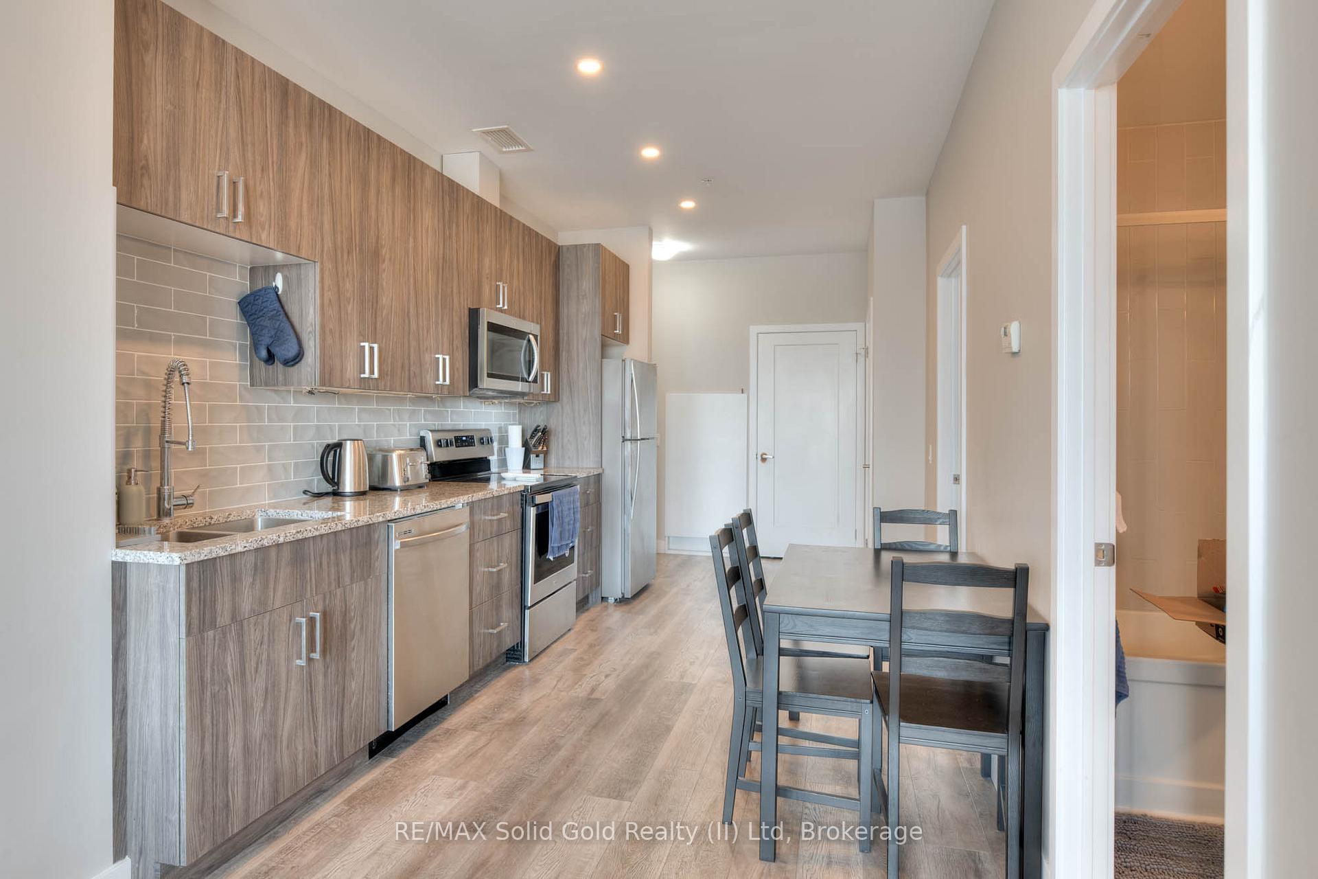 Photo 5 of Unit 802, 100 Garment Street, Kitchener — HOMEH