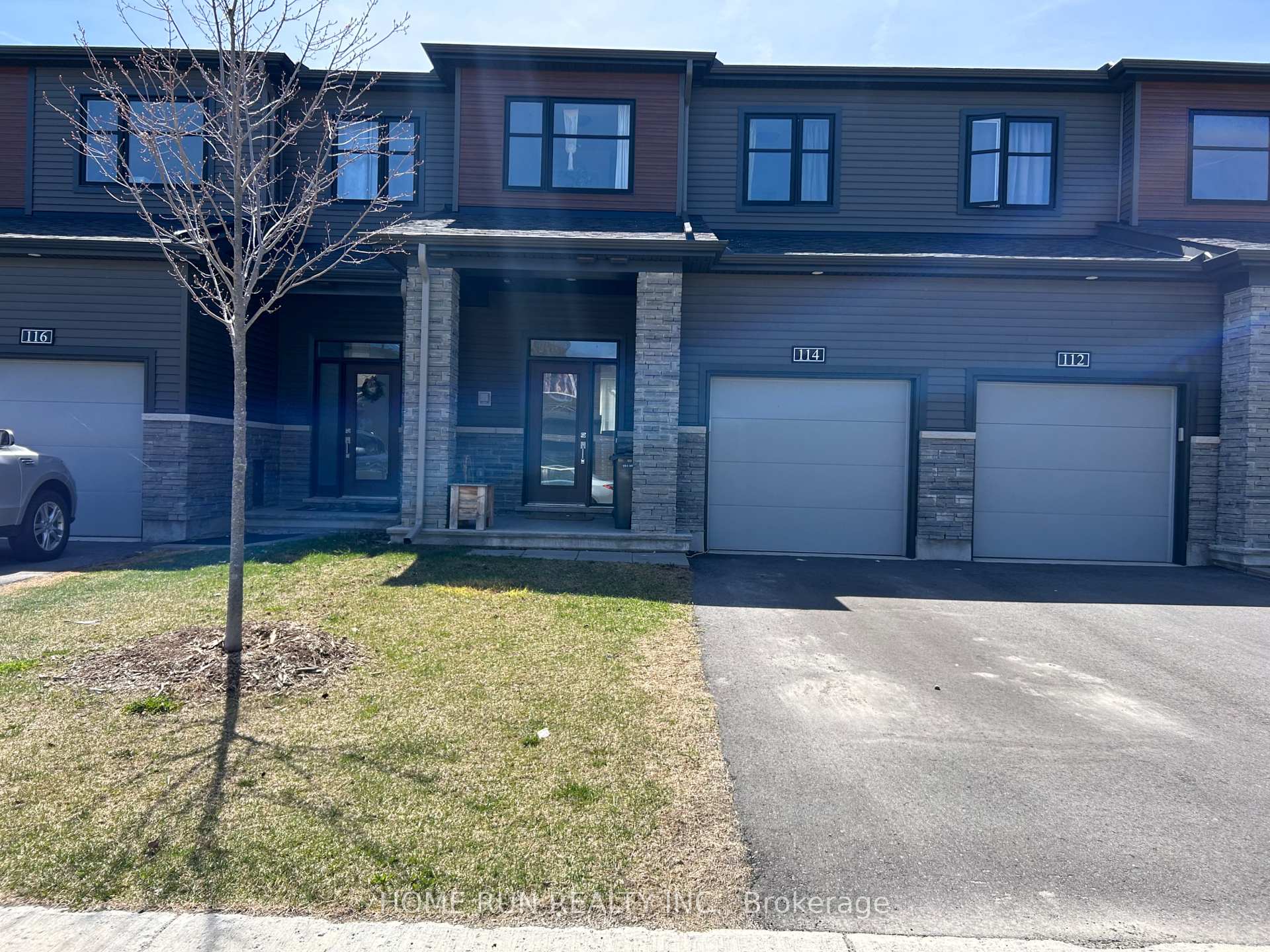 Photo 1 of 114 Maynooth Court, Ottawa, Barrhaven - Half Moon Bay — HOMEH
