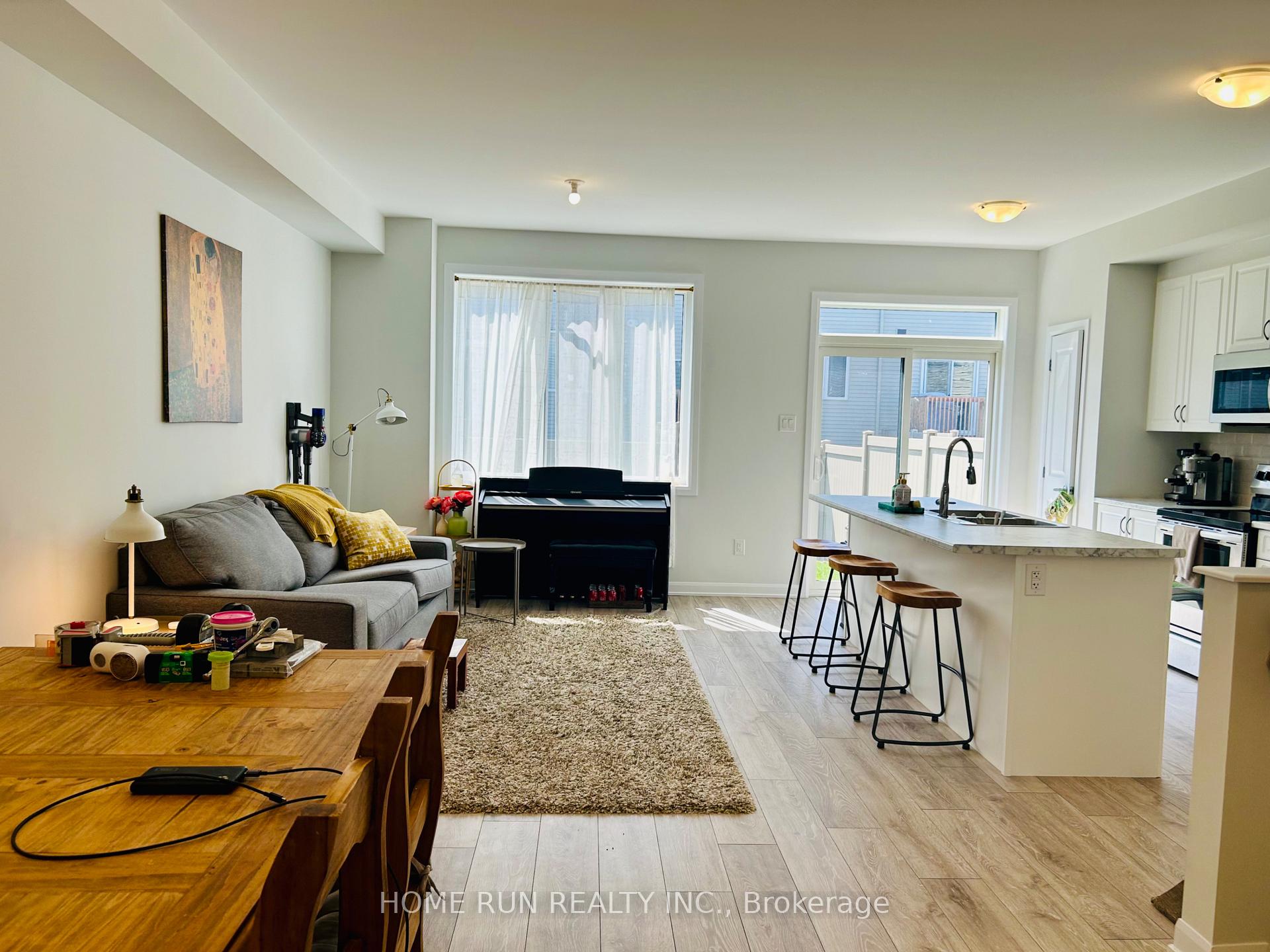 Photo 3 of 114 Maynooth Court, Ottawa, Barrhaven - Half Moon Bay — HOMEH