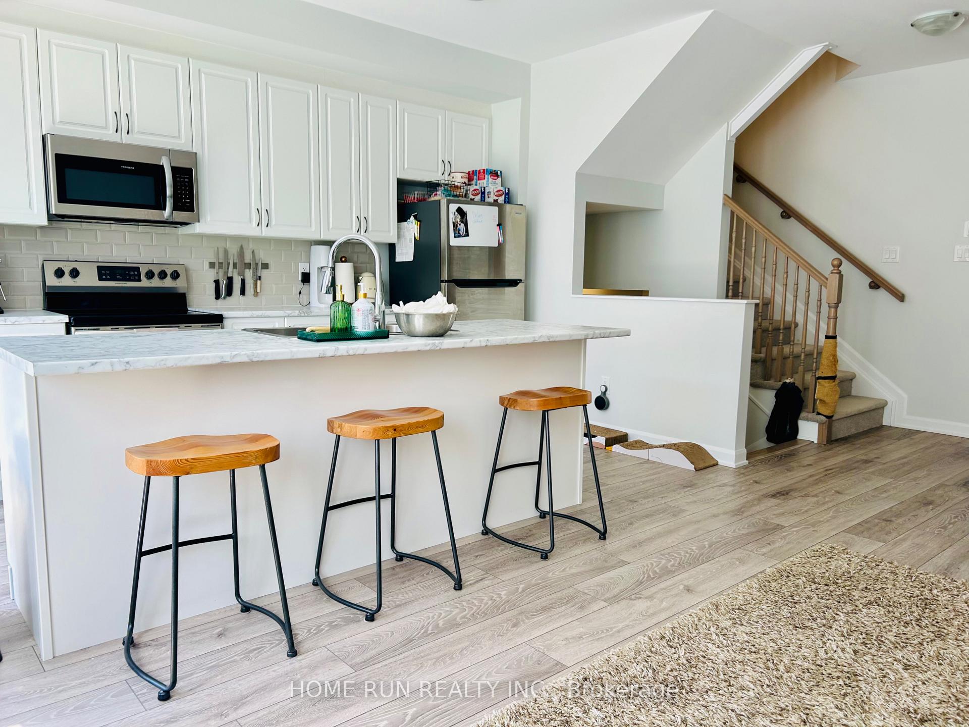 Photo 6 of 114 Maynooth Court, Ottawa, Barrhaven - Half Moon Bay — HOMEH