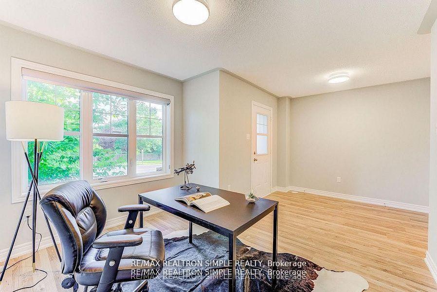 Photo 3 of 120 Roy Grove Way, Markham, Greensborough — HOMEH