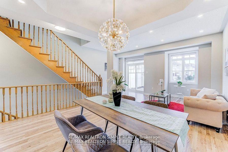 Photo 9 of 120 Roy Grove Way, Markham, Greensborough — HOMEH