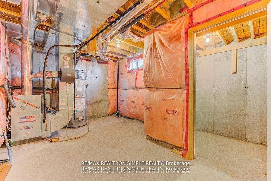 Photo 25 of 120 Roy Grove Way, Markham, Greensborough — HOMEH