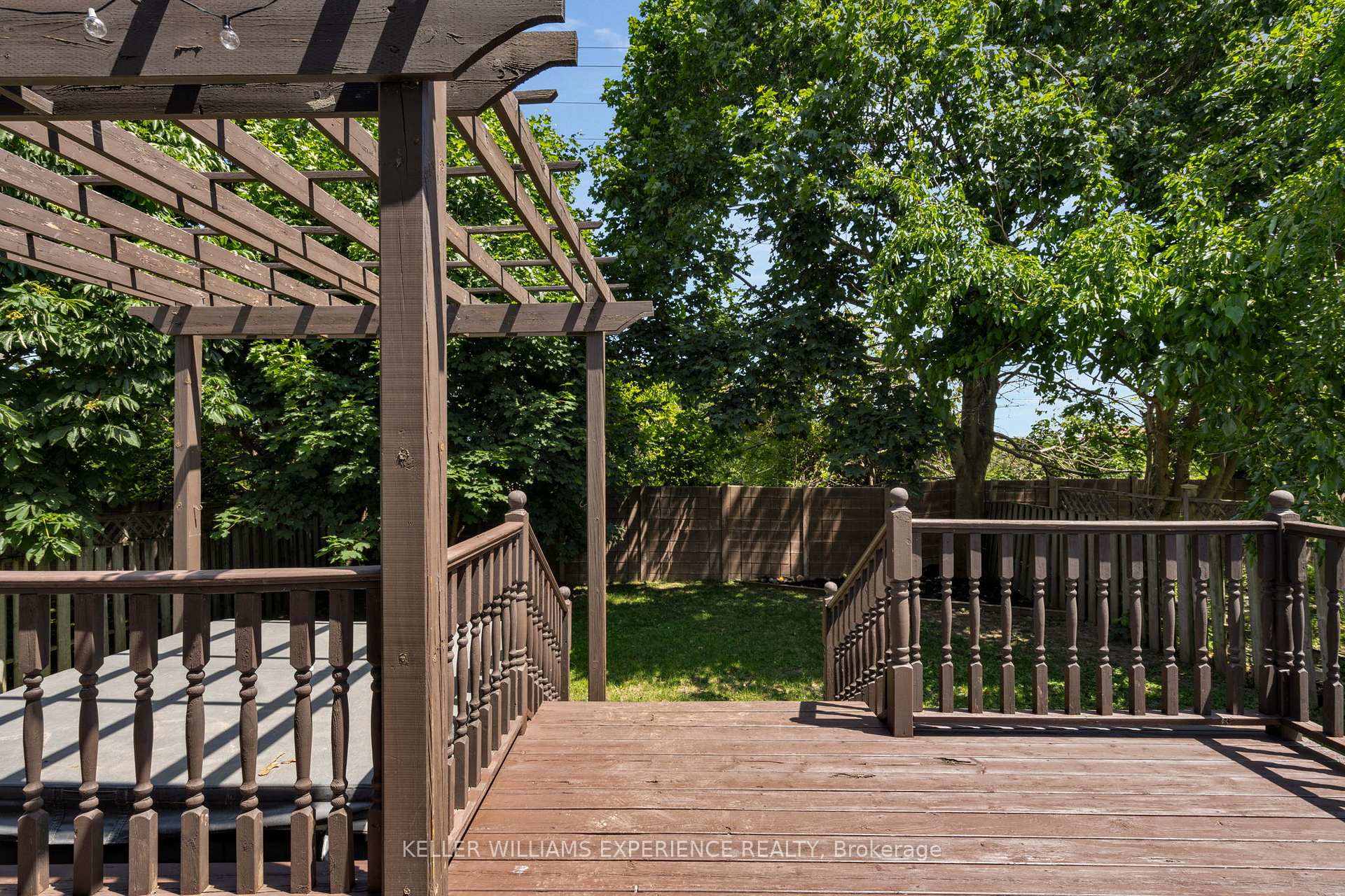 Photo 20 of 50 Rosenfeld Drive, Barrie, Grove East — HOMEH