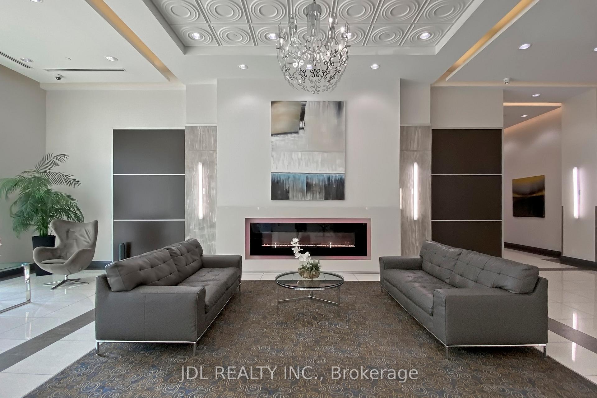 Photo 5 of Unit 736, 7171 Yonge Street, Markham, Grandview — HOMEH