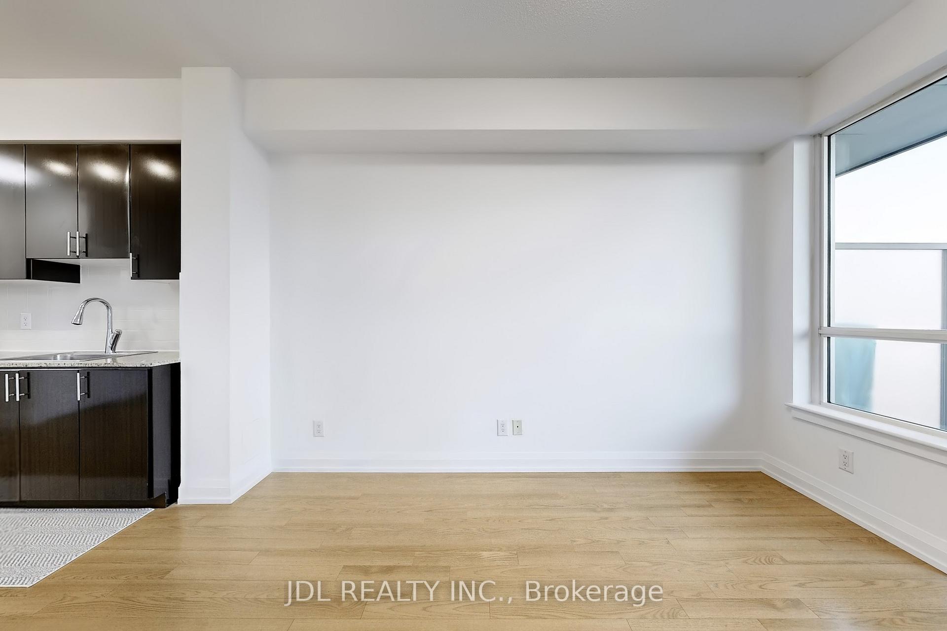 Photo 8 of Unit 736, 7171 Yonge Street, Markham, Grandview — HOMEH