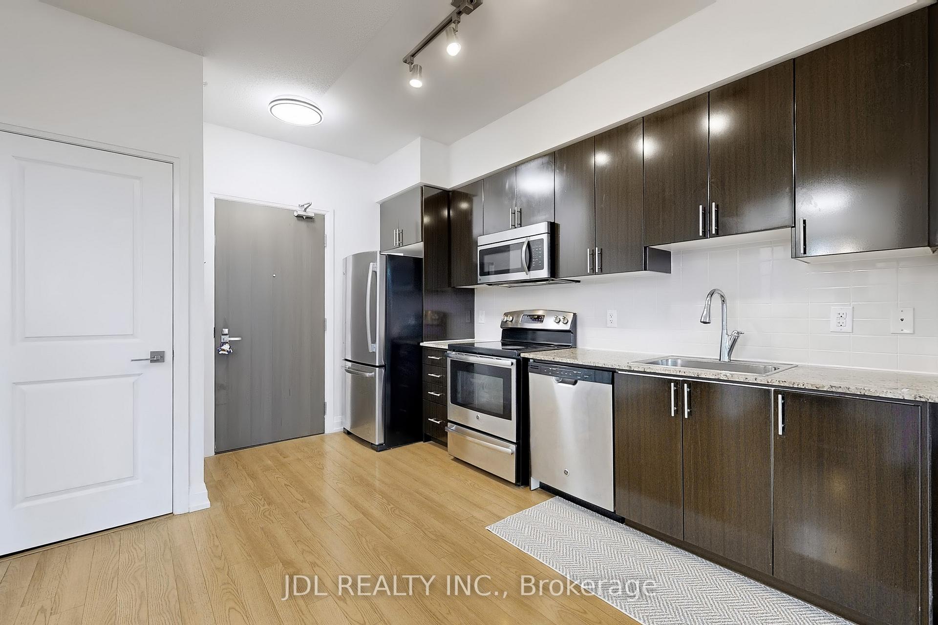 Photo 9 of Unit 736, 7171 Yonge Street, Markham, Grandview — HOMEH