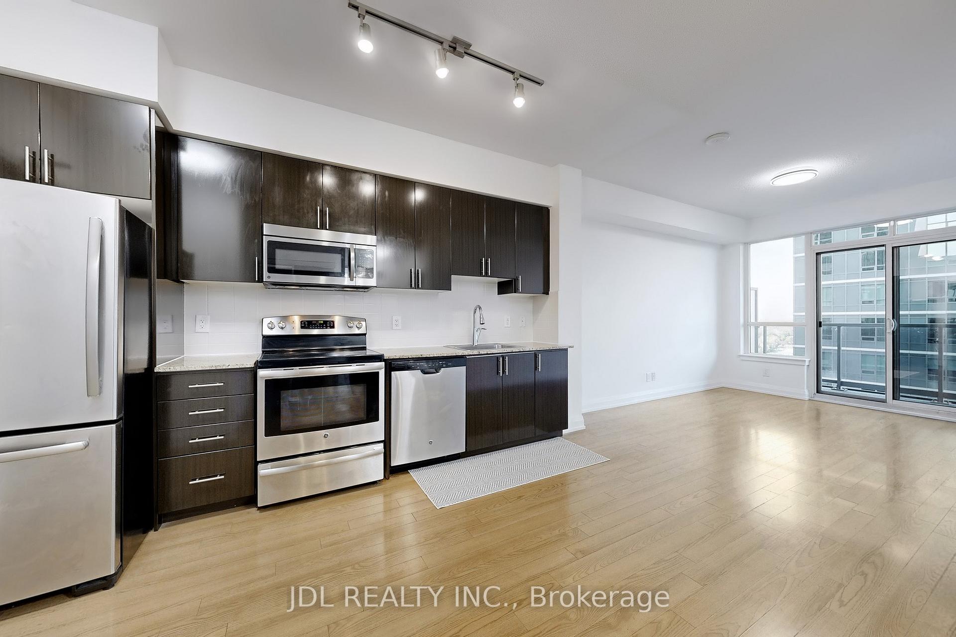 Photo 10 of Unit 736, 7171 Yonge Street, Markham, Grandview — HOMEH