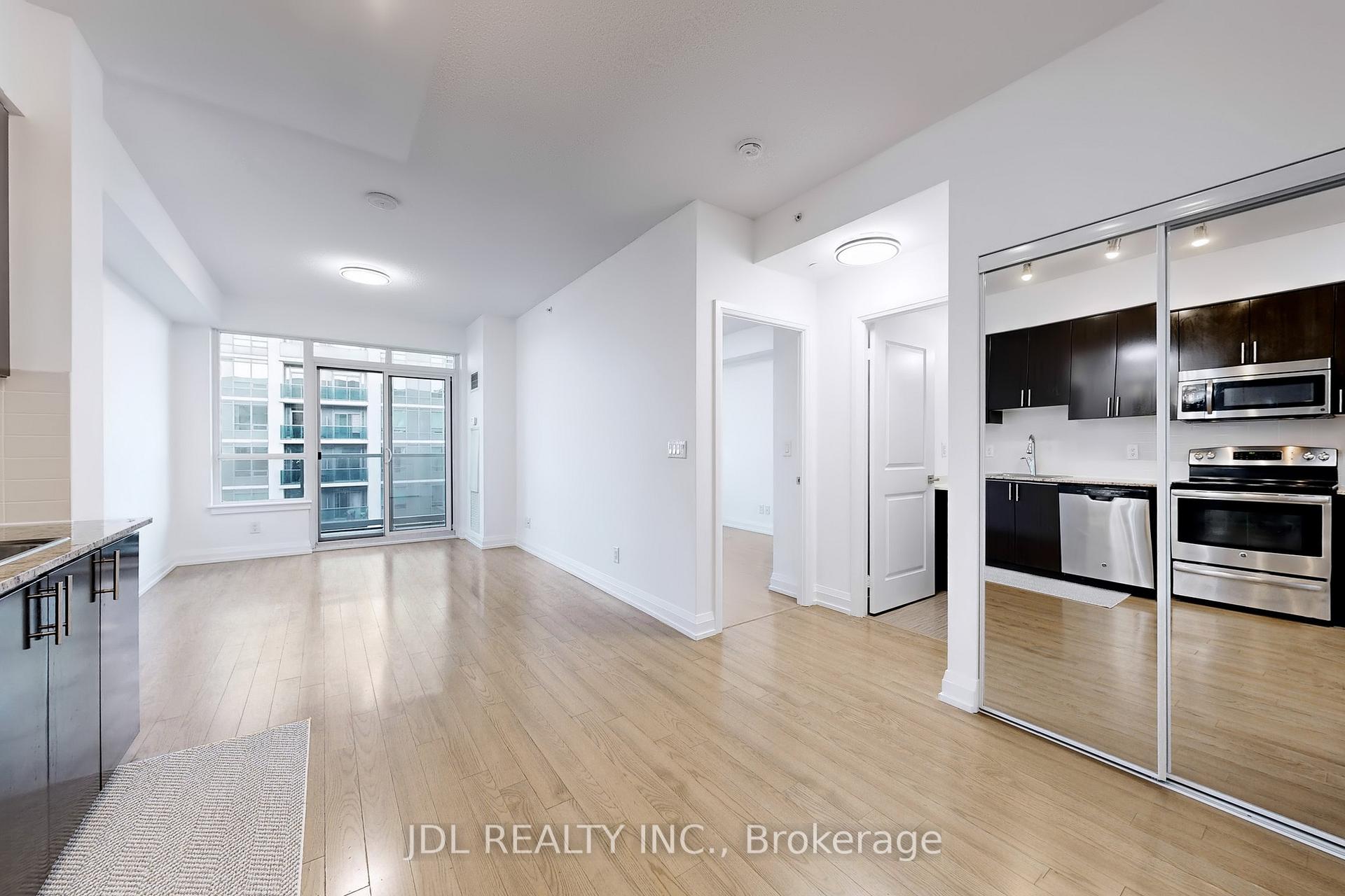 Photo 12 of Unit 736, 7171 Yonge Street, Markham, Grandview — HOMEH