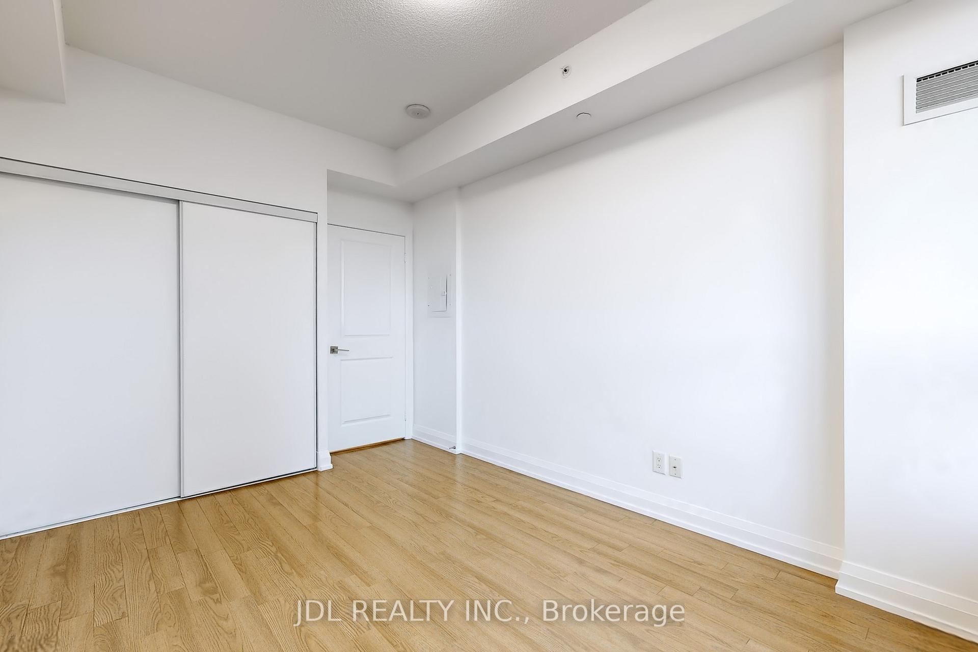 Photo 14 of Unit 736, 7171 Yonge Street, Markham, Grandview — HOMEH