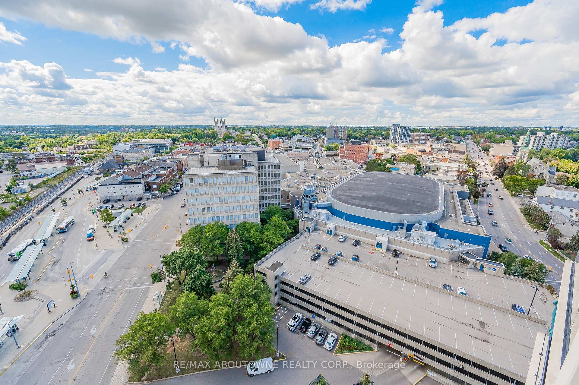 Photo 6 of Unit 1608, 160 Macdonell Street, Guelph, Downtown — HOMEH