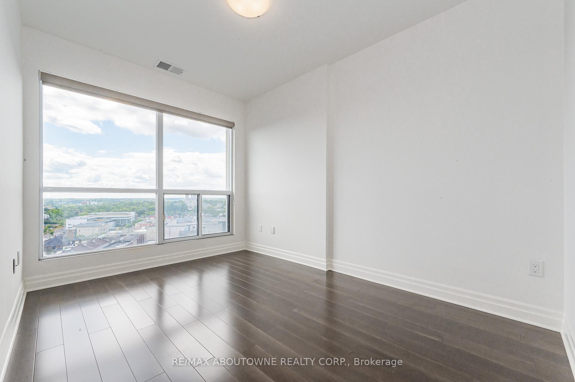 Photo 8 of Unit 1608, 160 Macdonell Street, Guelph, Downtown — HOMEH