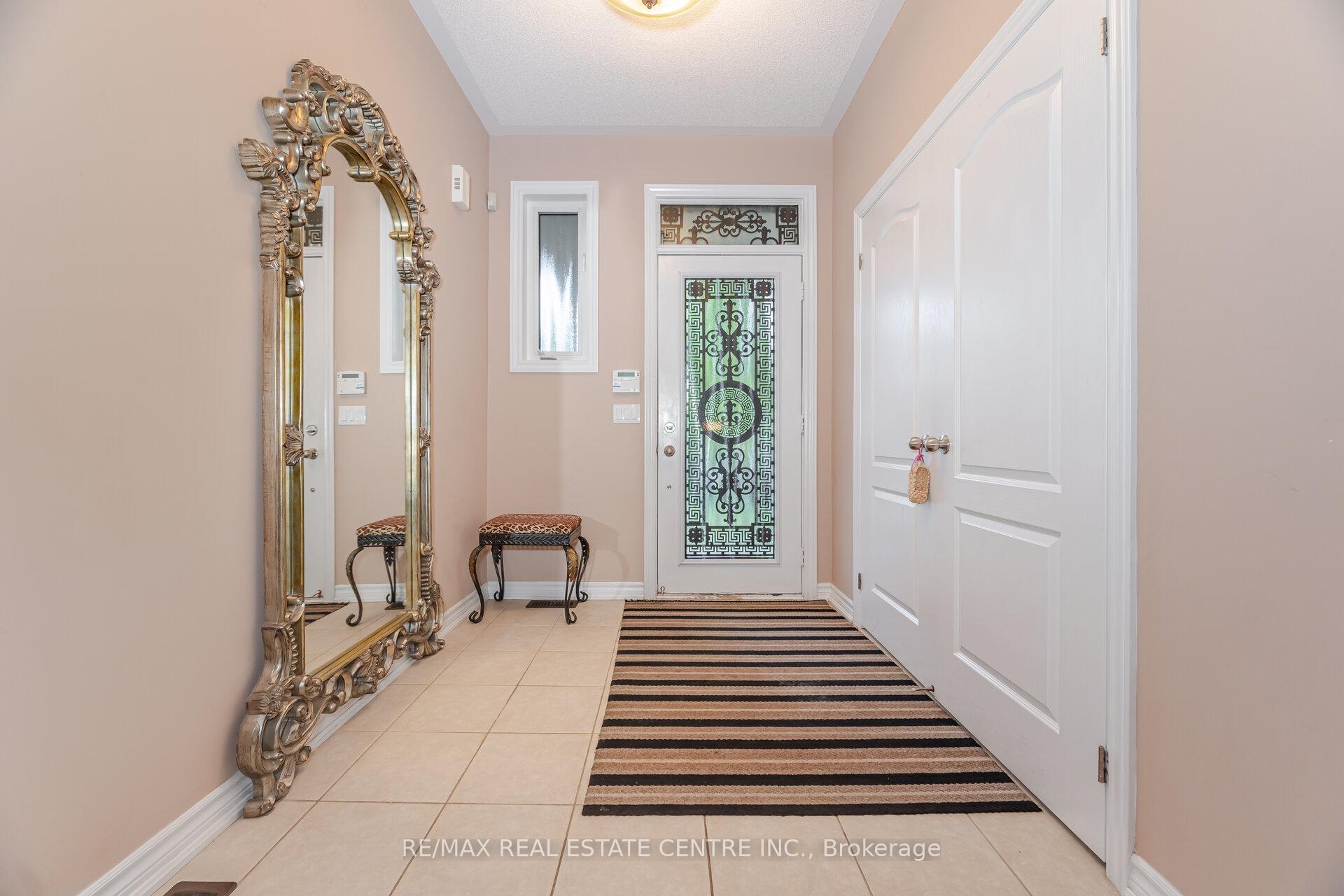Photo 2 of 50 Learmont Avenue, Caledon, Rural Caledon — HOMEH