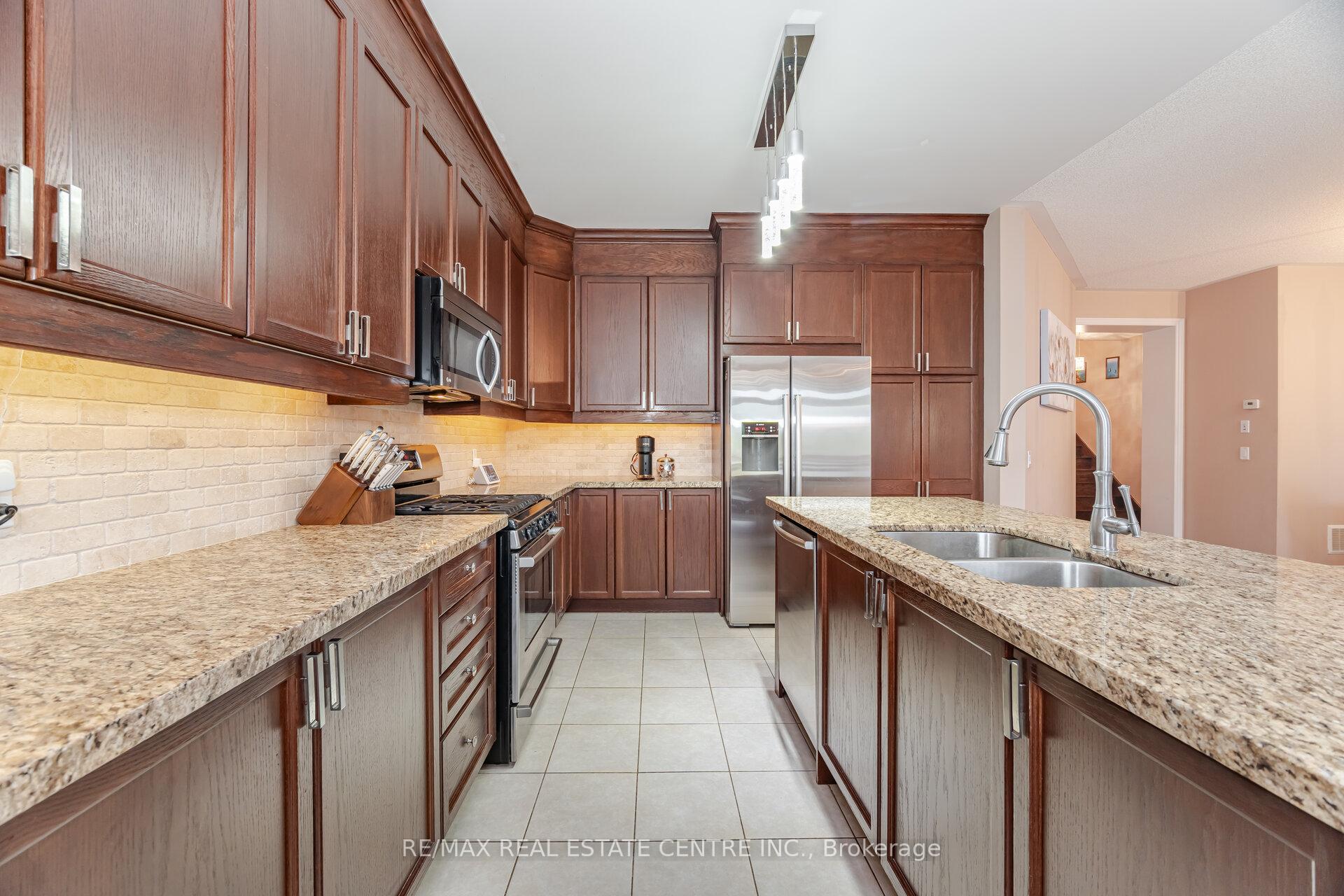 Photo 14 of 50 Learmont Avenue, Caledon, Rural Caledon — HOMEH