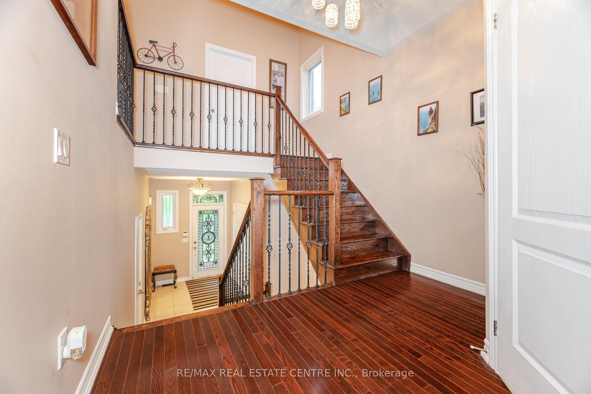 Photo 12 of 50 Learmont Avenue, Caledon, Rural Caledon — HOMEH