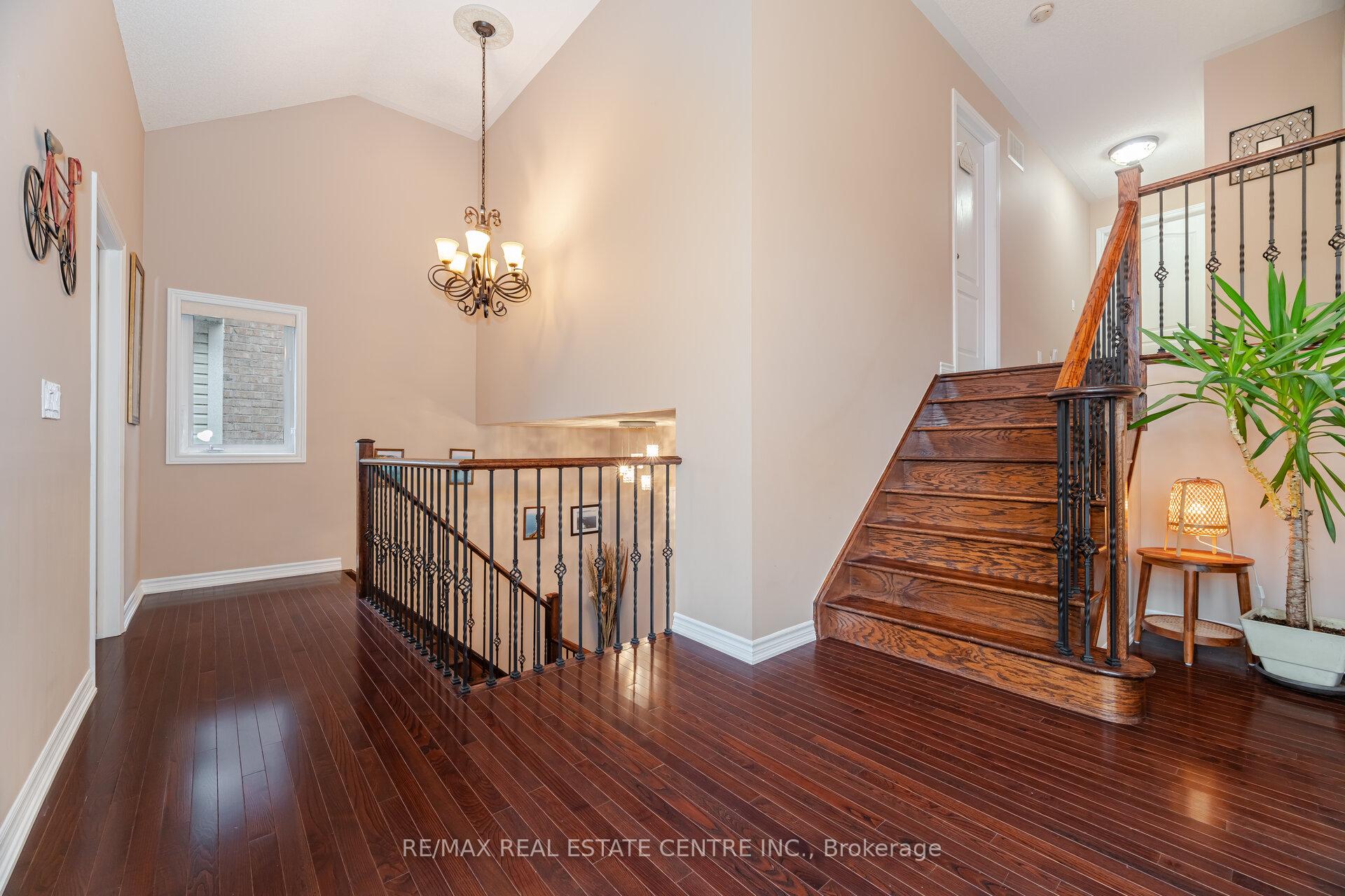 Photo 7 of 50 Learmont Avenue, Caledon, Rural Caledon — HOMEH