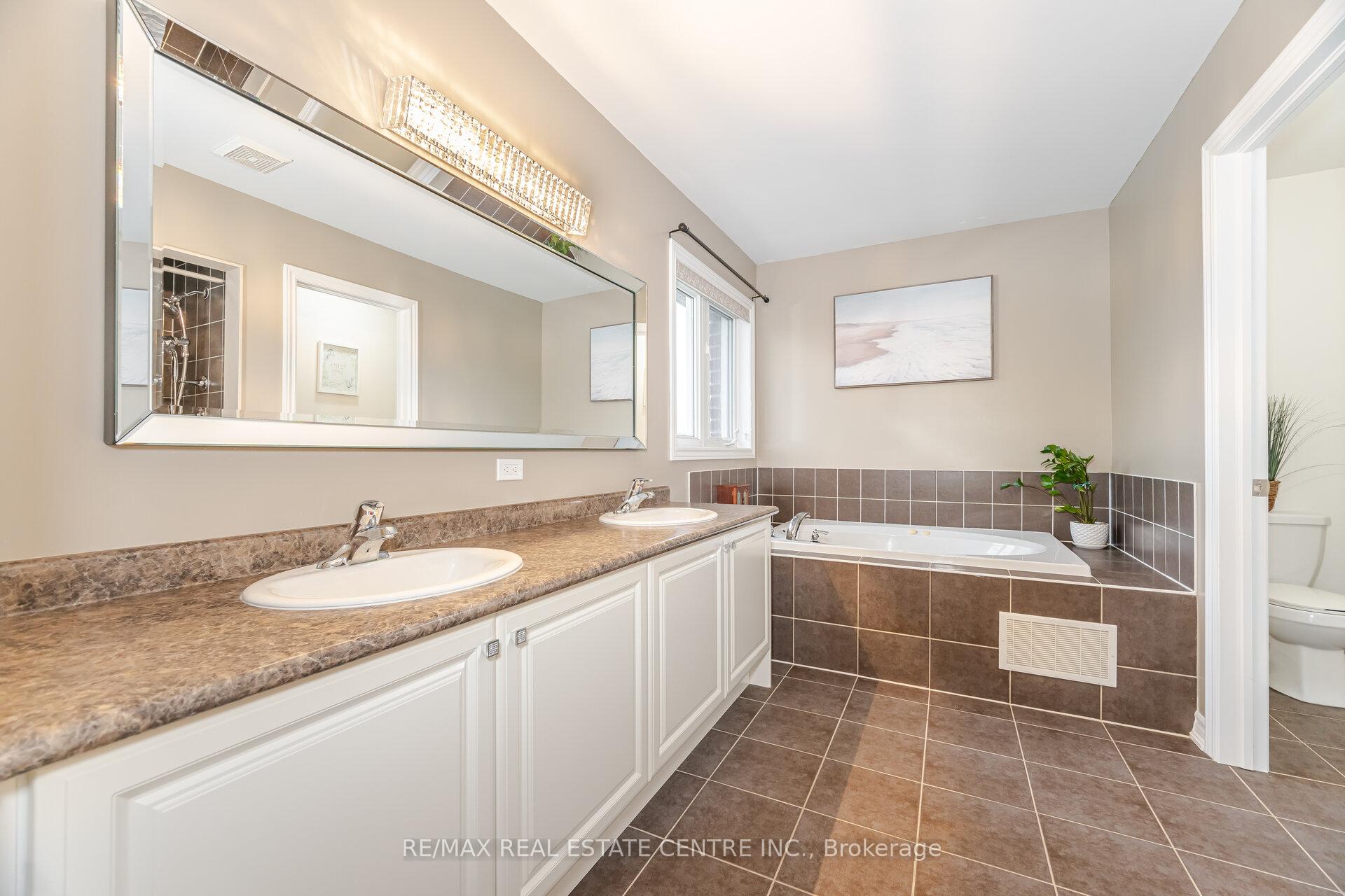 Photo 13 of 50 Learmont Avenue, Caledon, Rural Caledon — HOMEH