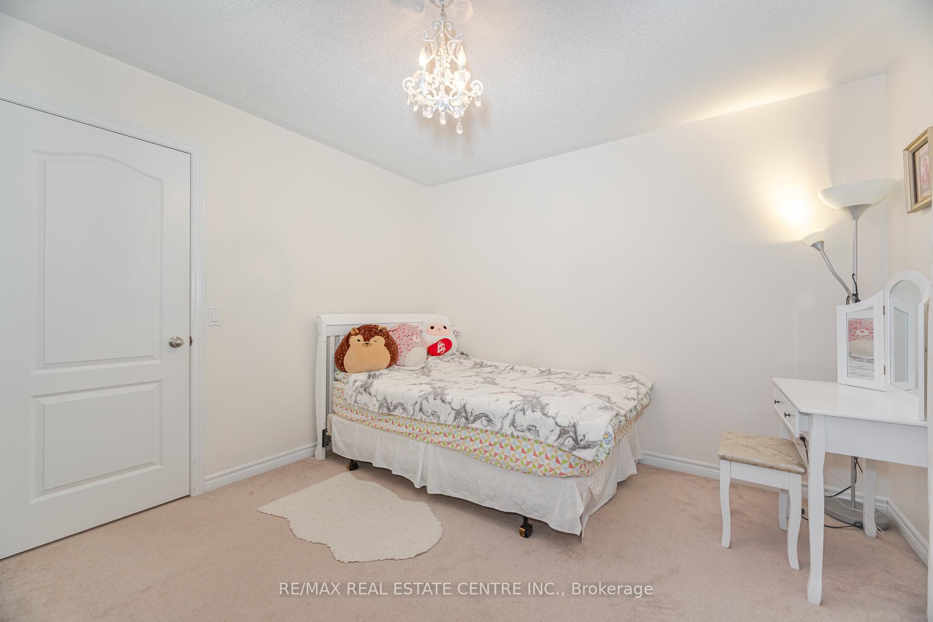 Photo 19 of 50 Learmont Avenue, Caledon, Rural Caledon — HOMEH