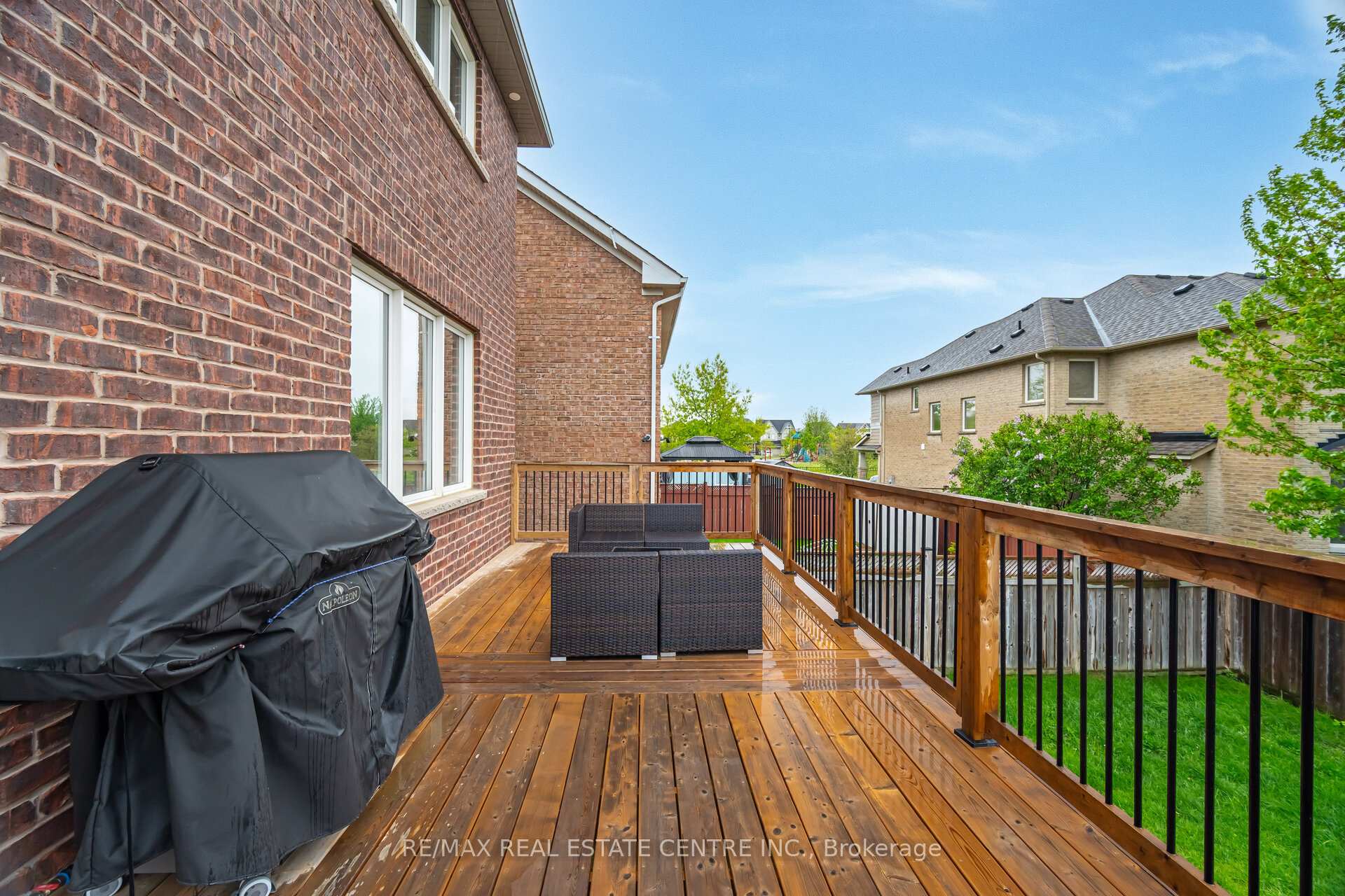 Photo 21 of 50 Learmont Avenue, Caledon, Rural Caledon — HOMEH