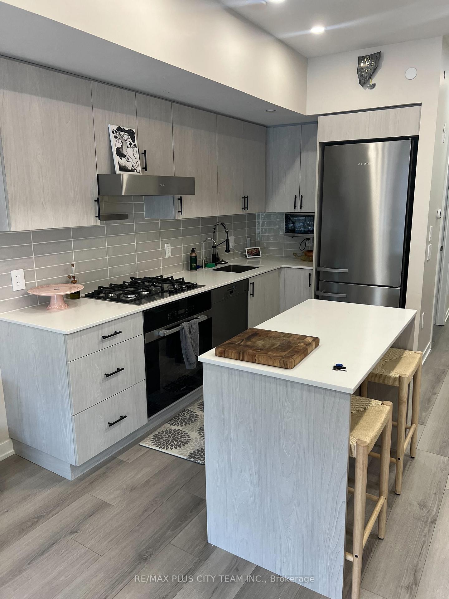 Photo 3 of Unit 307, 485 Logan Avenue, Toronto, South Riverdale — HOMEH