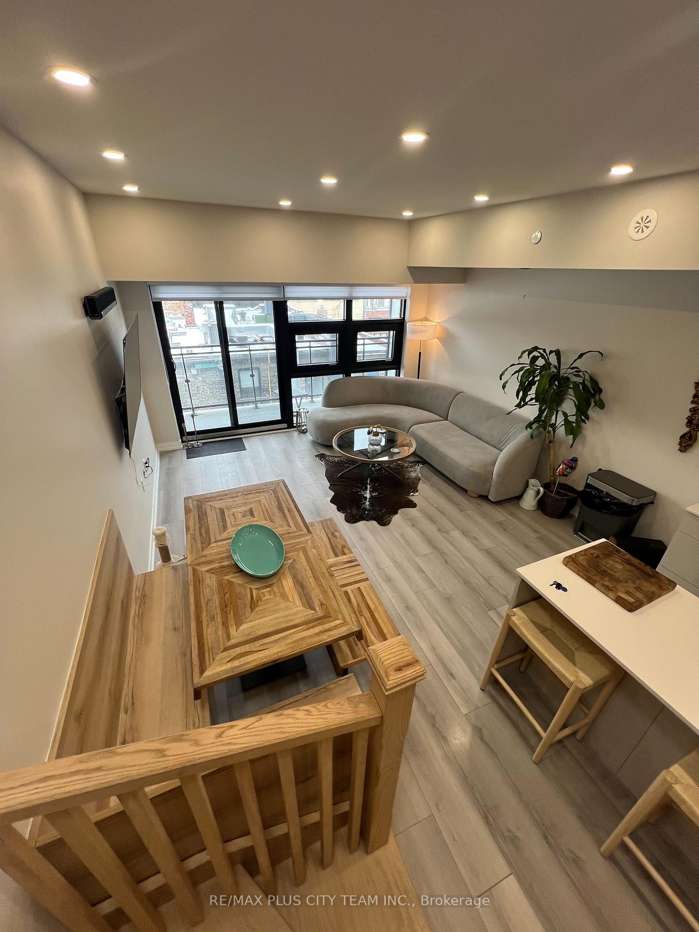 Photo 8 of Unit 307, 485 Logan Avenue, Toronto, South Riverdale — HOMEH
