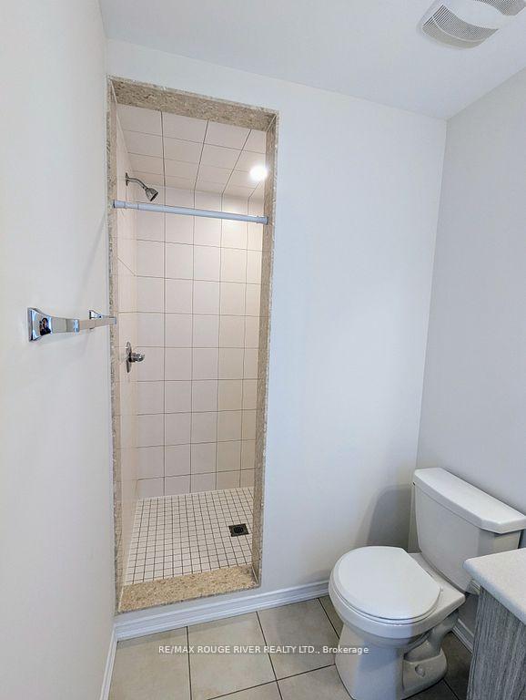 Photo 9 of 22 Jerome Way, Clarington, Bowmanville — HOMEH