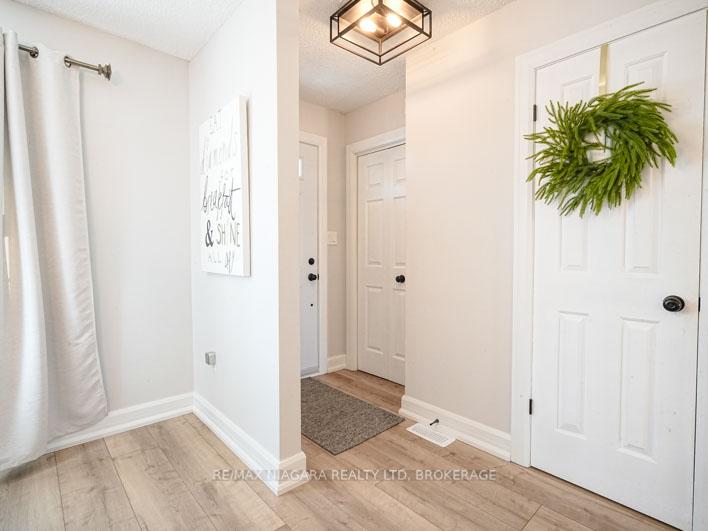 Photo 2 of Unit 15, 159 Canboro Road, Pelham, Fonthill — HOMEH