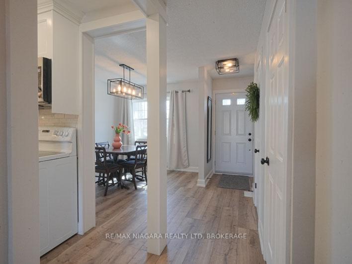 Photo 3 of Unit 15, 159 Canboro Road, Pelham, Fonthill — HOMEH