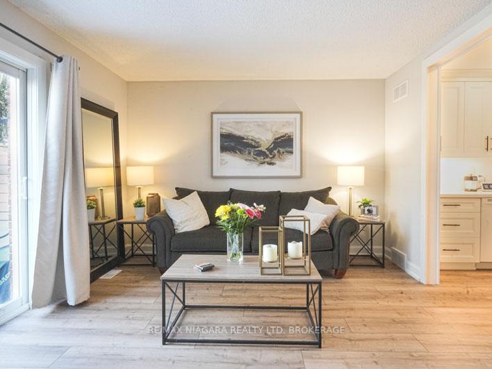Photo 11 of Unit 15, 159 Canboro Road, Pelham, Fonthill — HOMEH