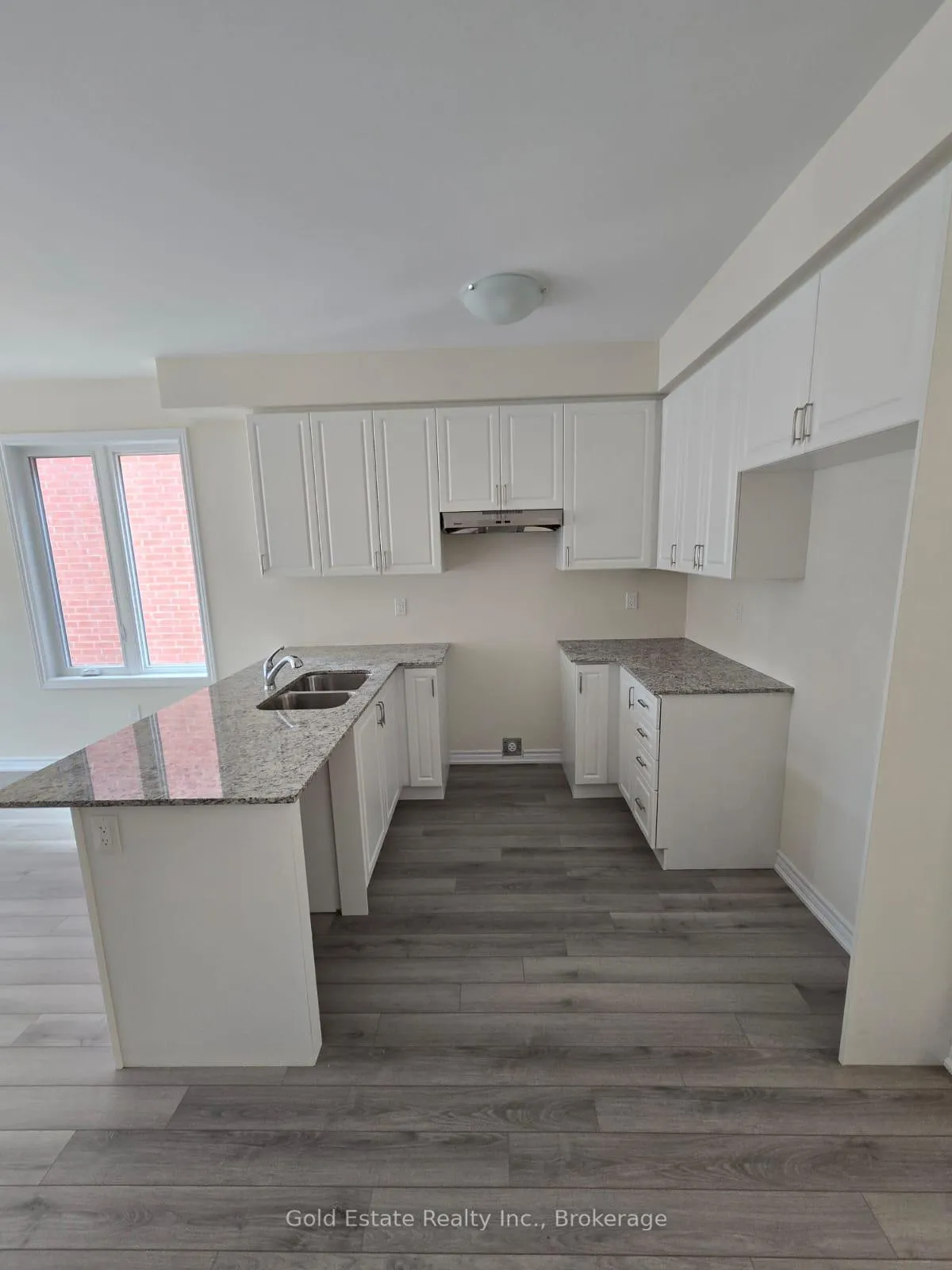 Photo 42 of 135 Mcgill Avenue, Kitchener, Mill Courtland Woodside Park — HOMEH
