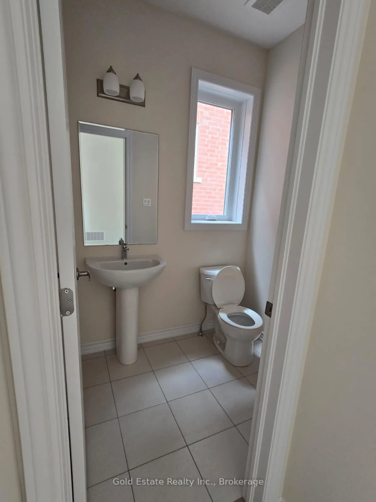 Photo 166 of 135 Mcgill Avenue, Kitchener, Mill Courtland Woodside Park — HOMEH