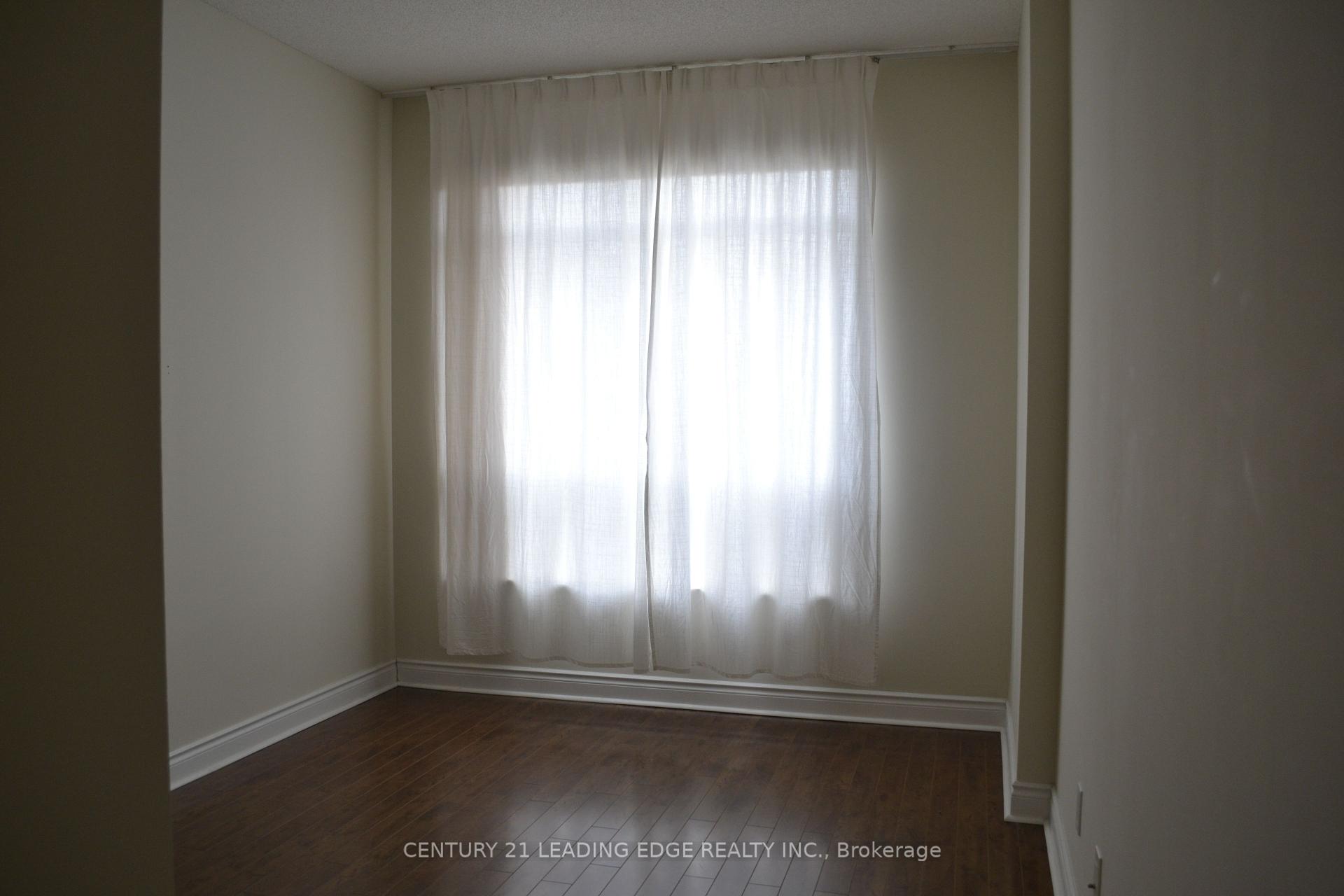 Photo 5 of Unit 905, 51 Saddlecreek Drive, Markham, Commerce Valley — HOMEH