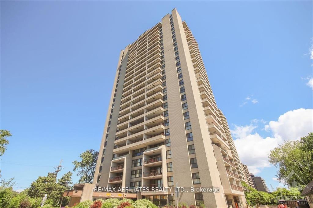 Front of Unit 1610, 1785 Riverside Drive