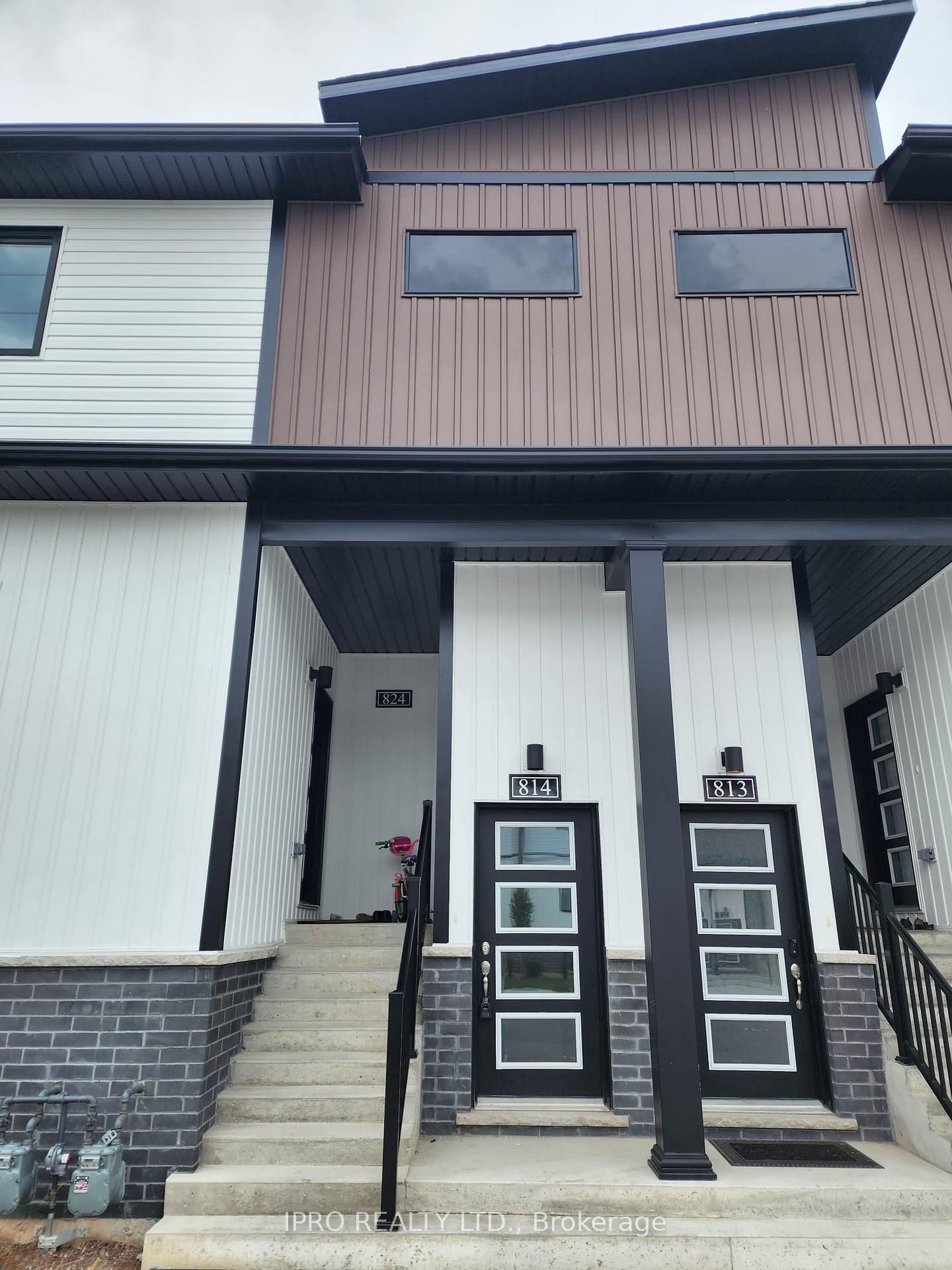 Front of Unit 814, 4263 Fourth Avenue