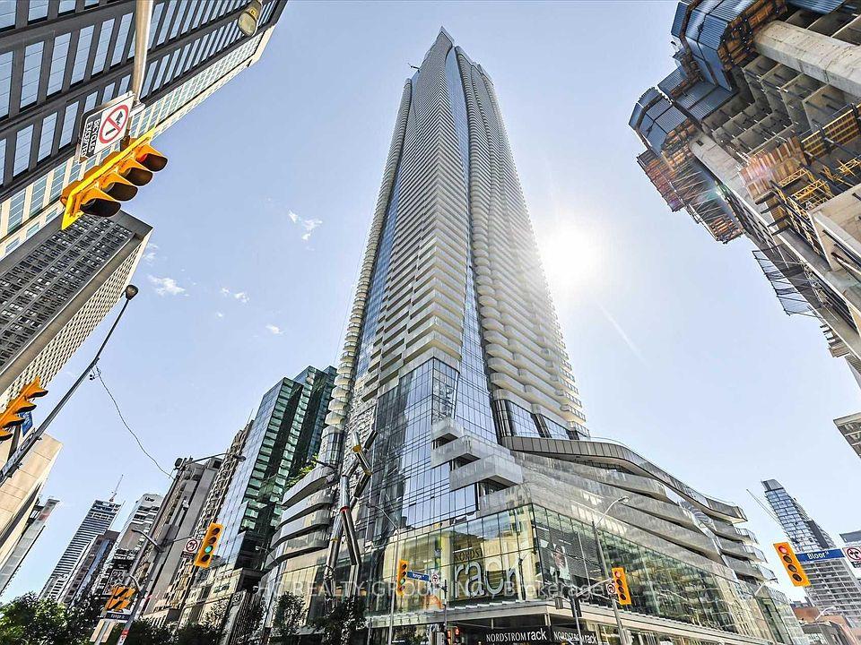 Front of Unit 5201, 1 Bloor Street E