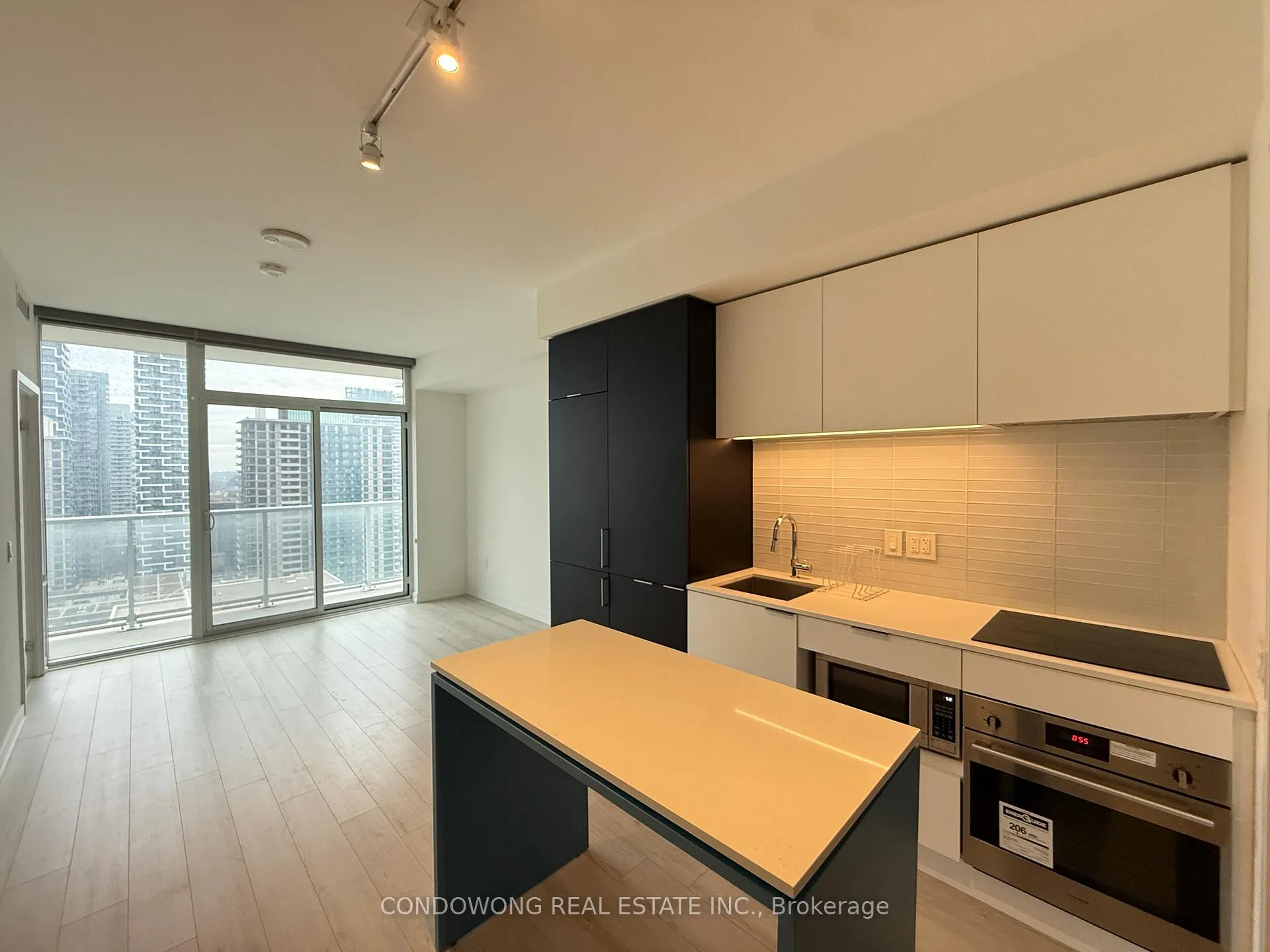 Photo 1 of Unit 1905, 33 Helendale Avenue, Toronto, Yonge-Eglinton — HOMEH