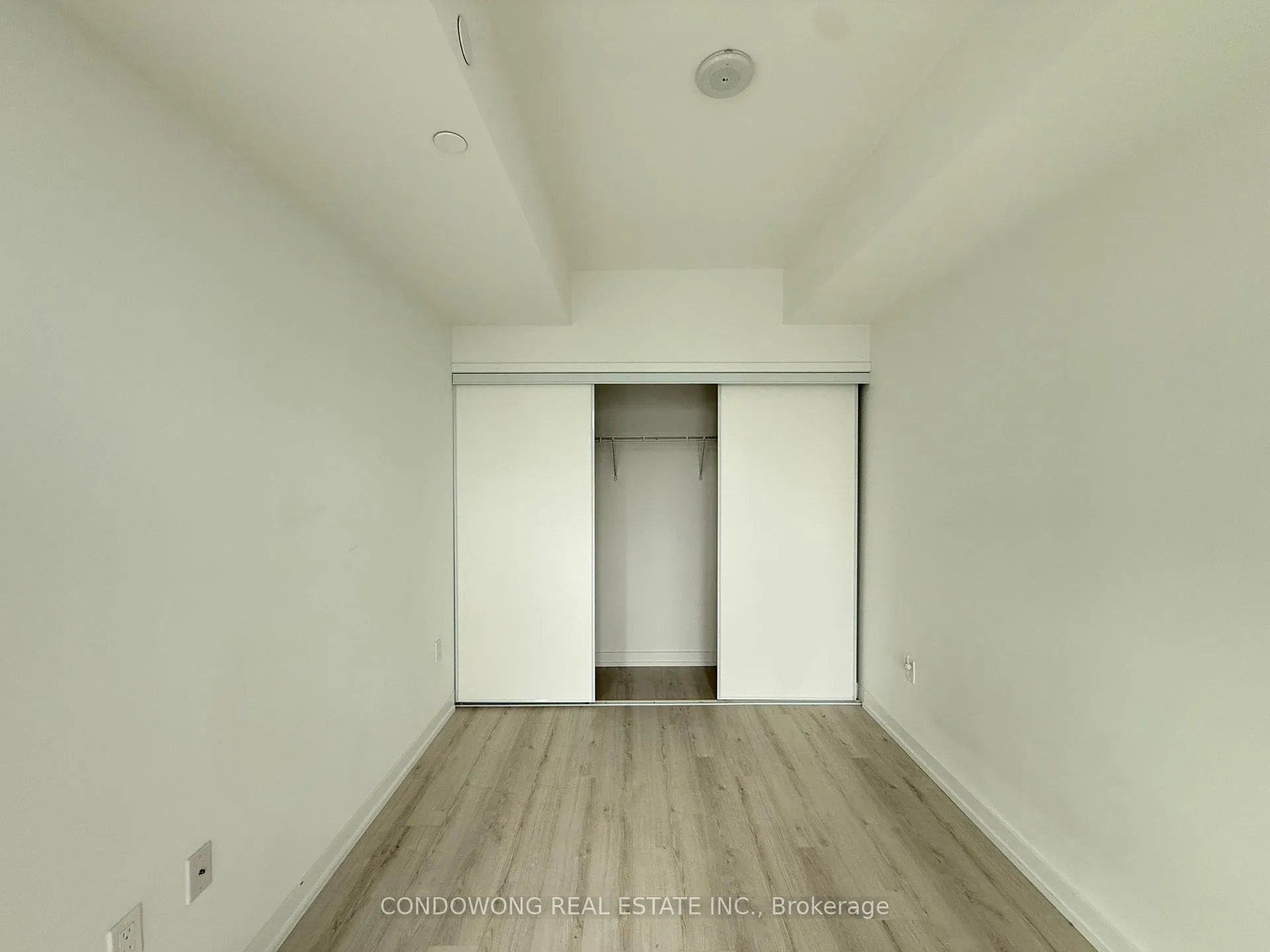 Photo 6 of Unit 1905, 33 Helendale Avenue, Toronto, Yonge-Eglinton — HOMEH