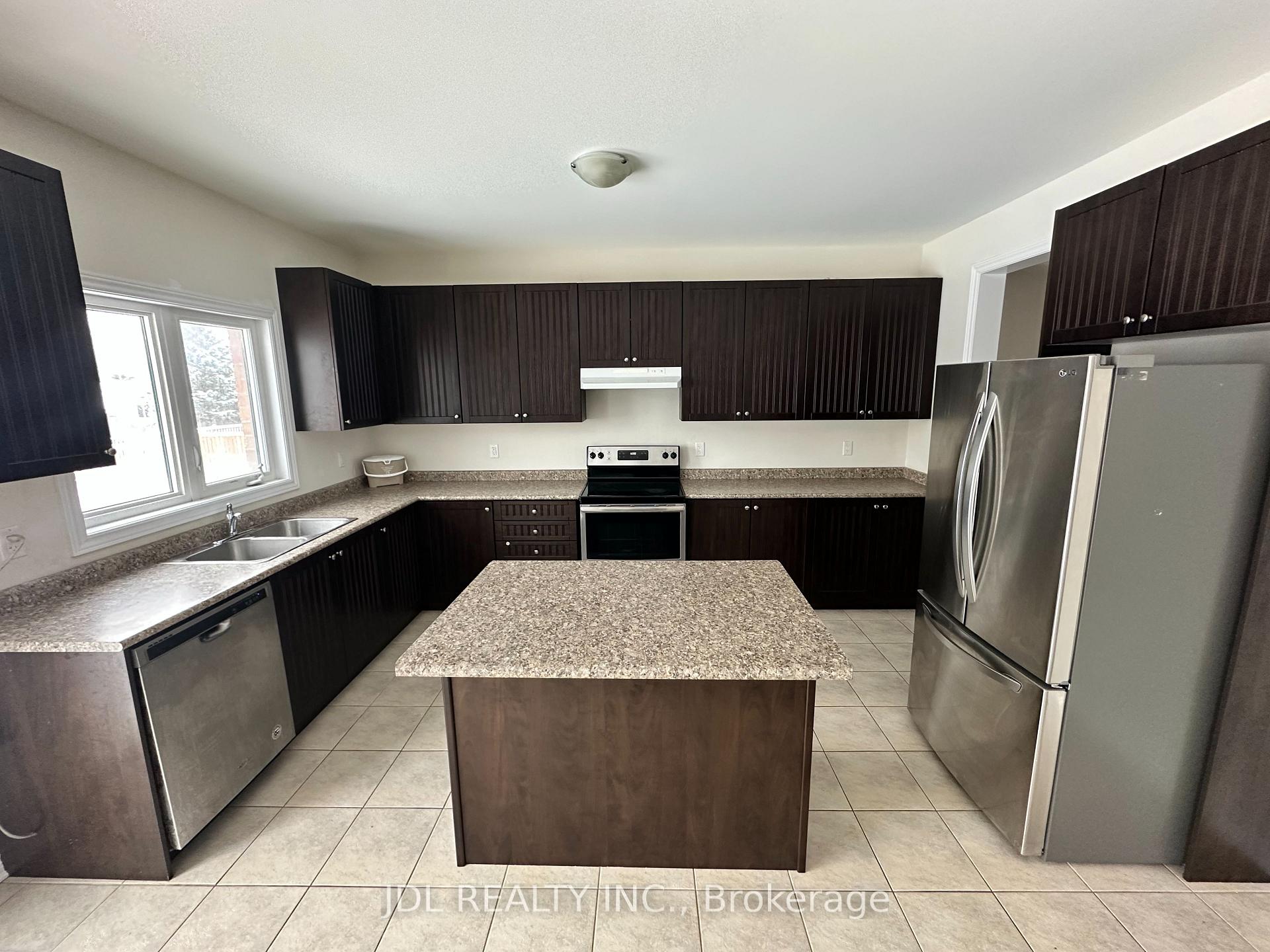 Photo 3 of 43 Pollock Avenue, Brock, Beaverton — HOMEH
