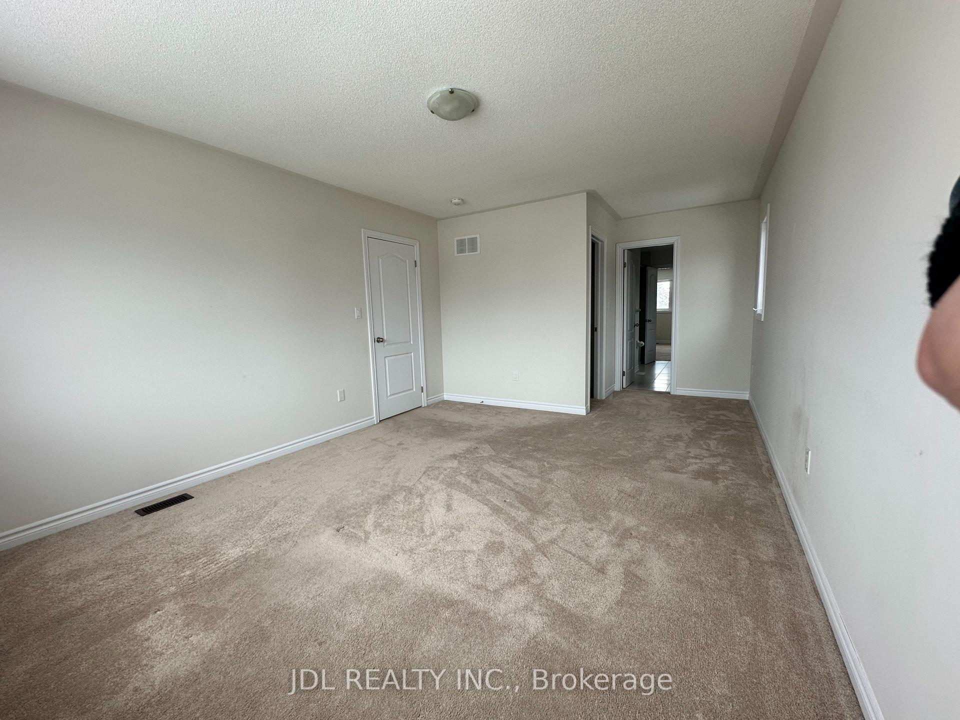 Photo 10 of 43 Pollock Avenue, Brock, Beaverton — HOMEH
