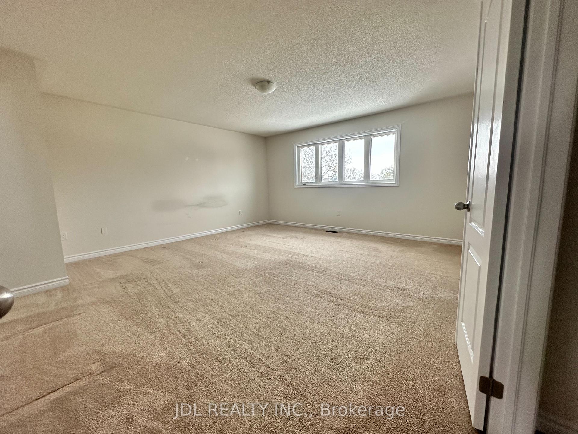 Photo 11 of 43 Pollock Avenue, Brock, Beaverton — HOMEH