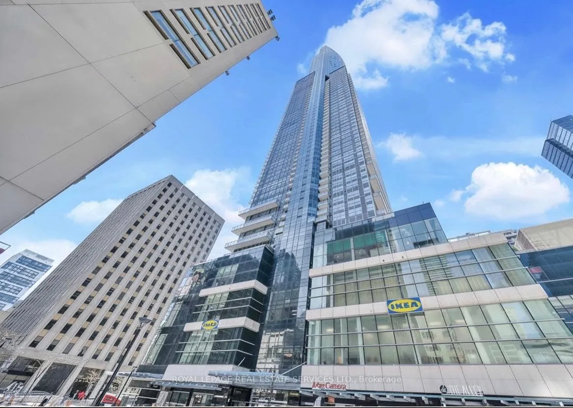 Front of Unit 6514, 388 Yonge Street