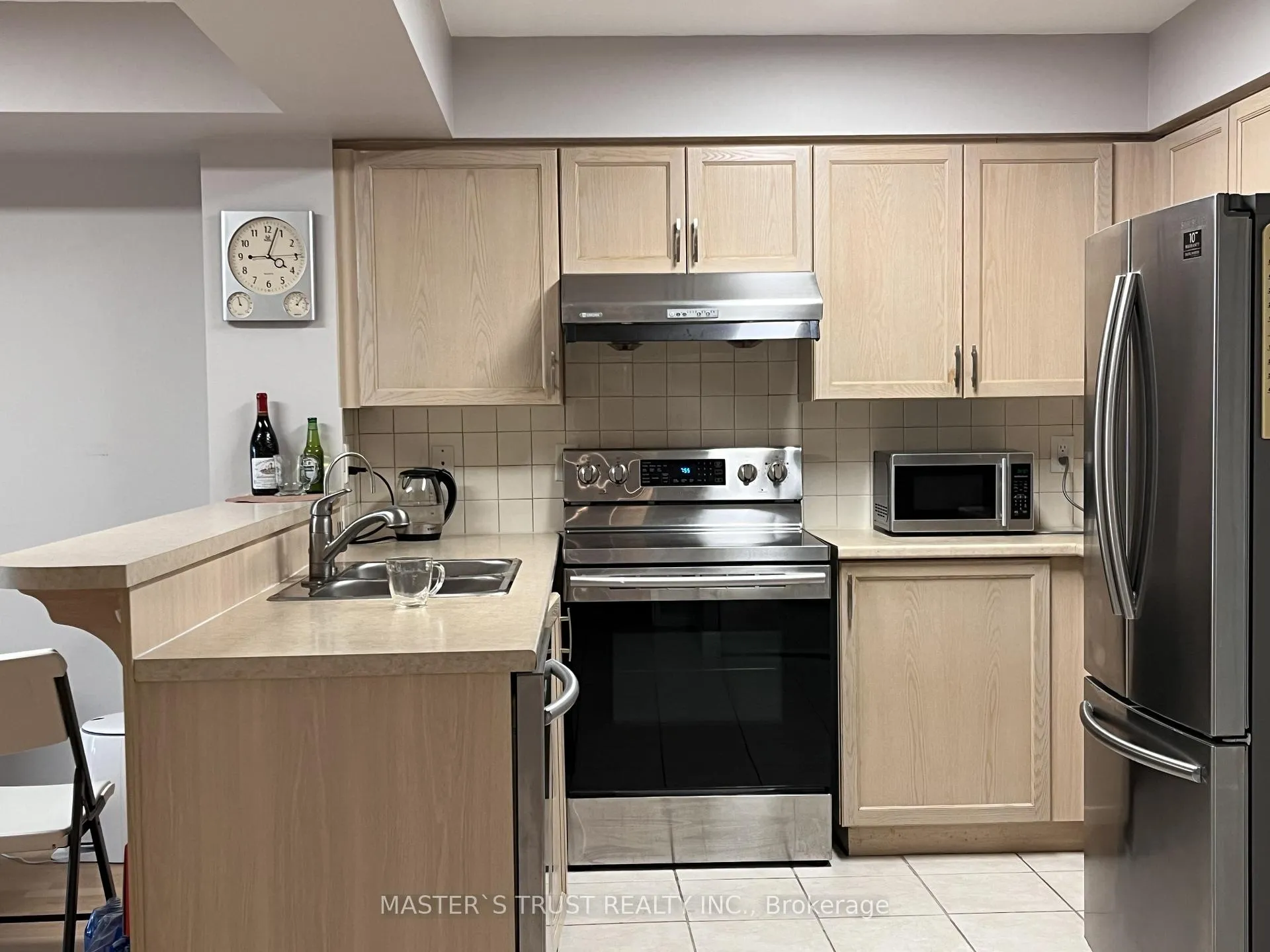 Photo 8 of Unit 1001, 135 Pond Drive, Markham, Commerce Valley — HOMEH